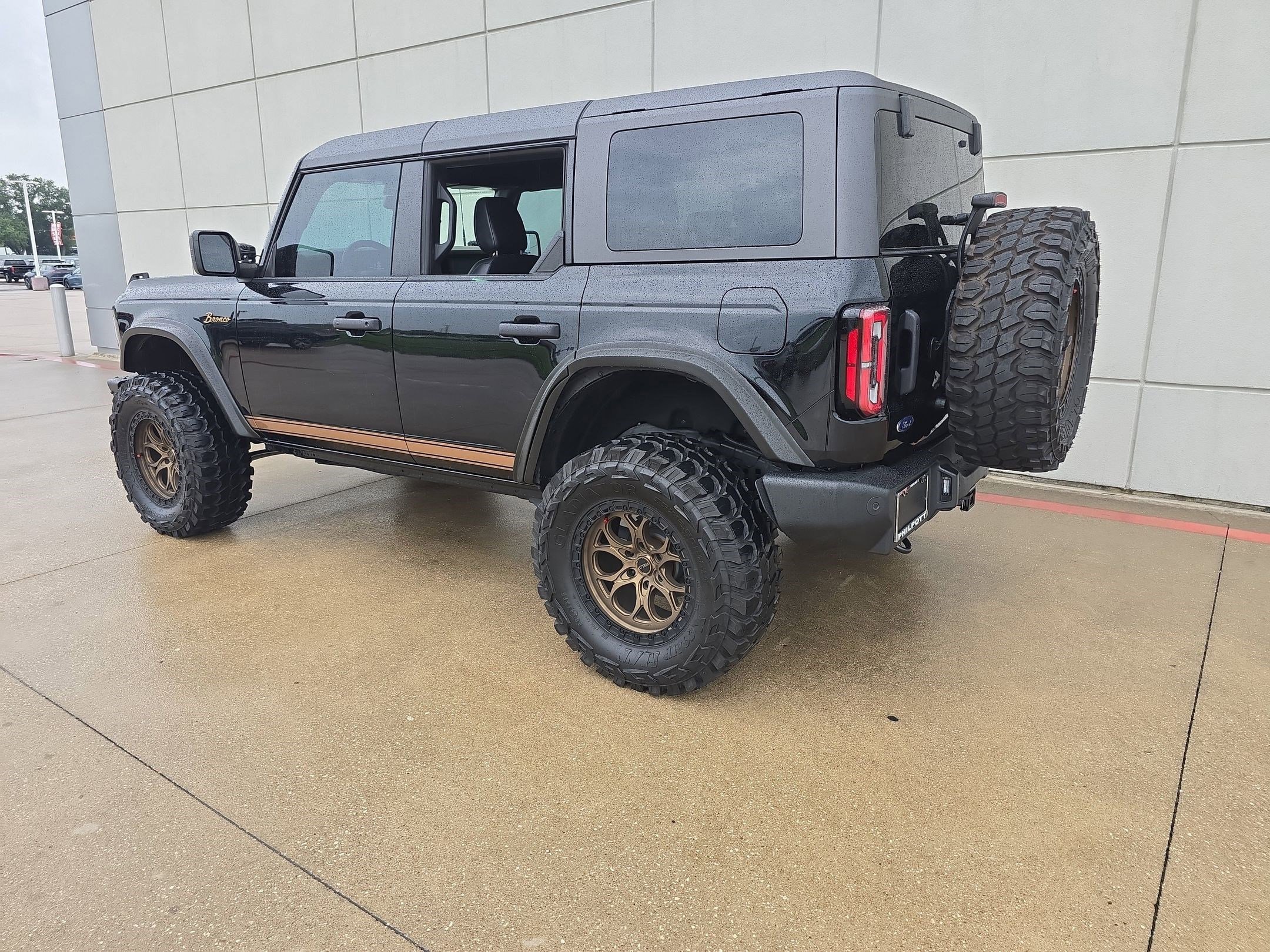 2024 Ford Bronco Wildtrak photo 3