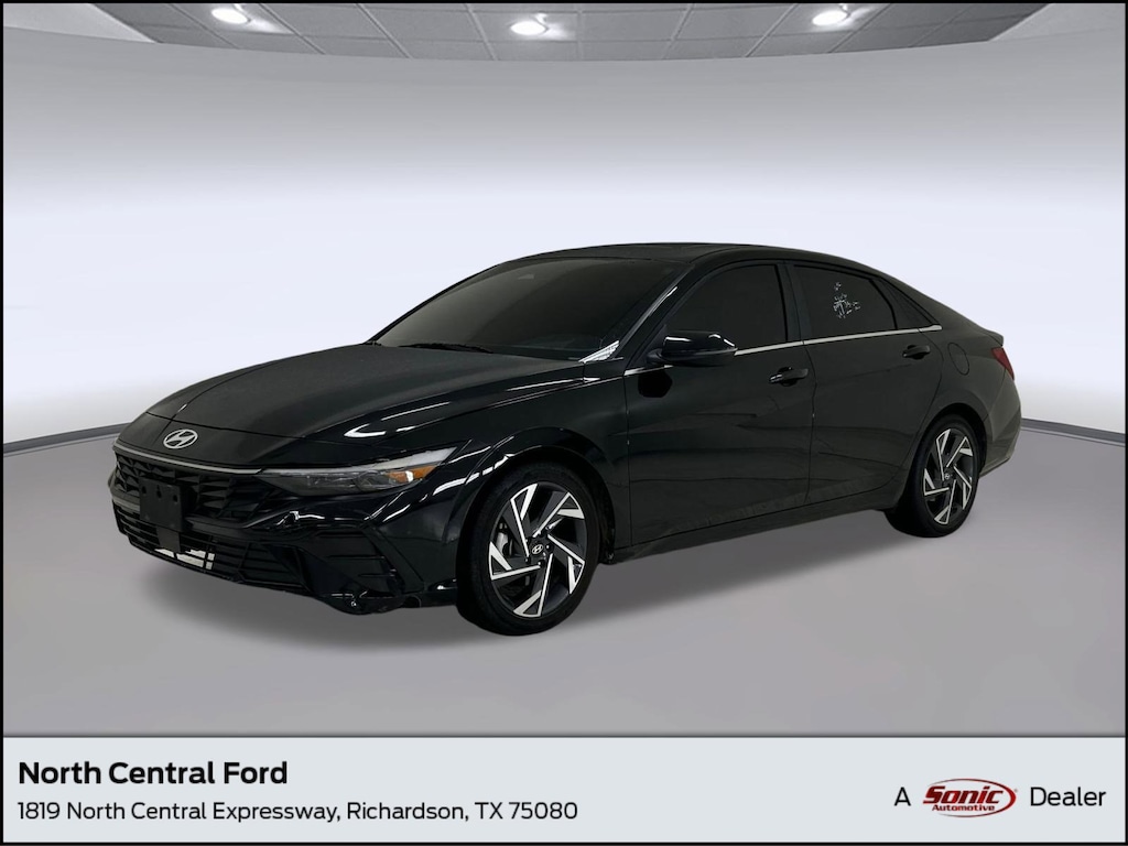 Used 2025 Hyundai Elantra Limited Sedan