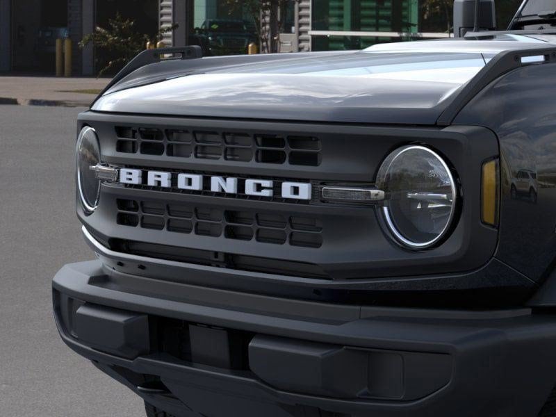 2025 Ford Bronco 4-Door Base - Photo 24