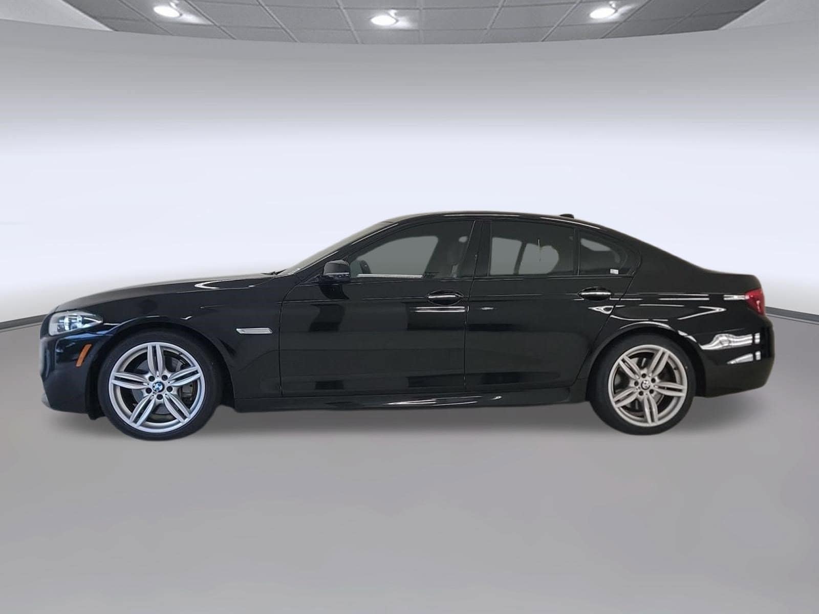 Used 2016 BMW 5 Series 550i with VIN WBAKP9C55GD980583 for sale in Richardson, TX