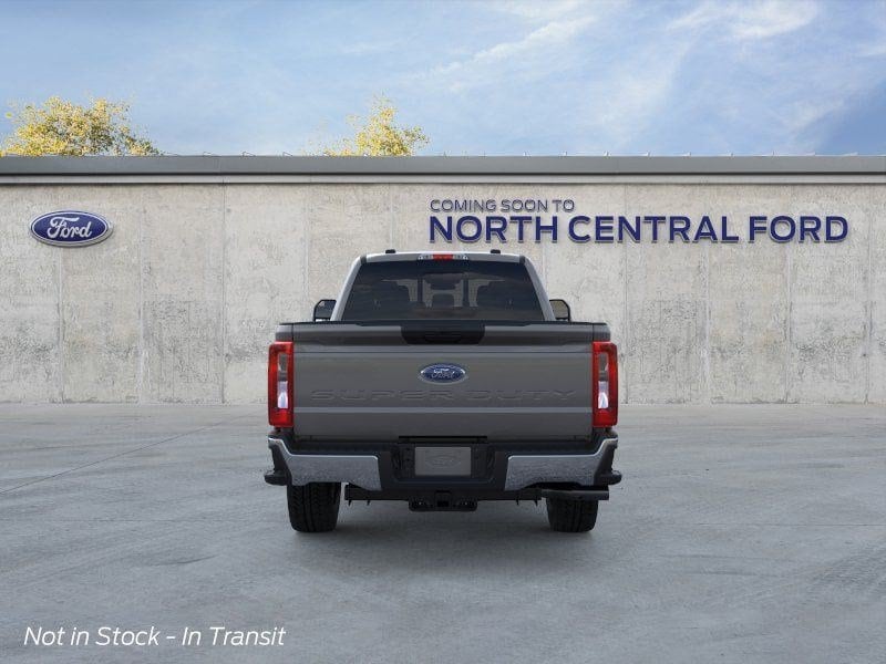 F-350 F-350&reg; XLT Truck Crew Cab