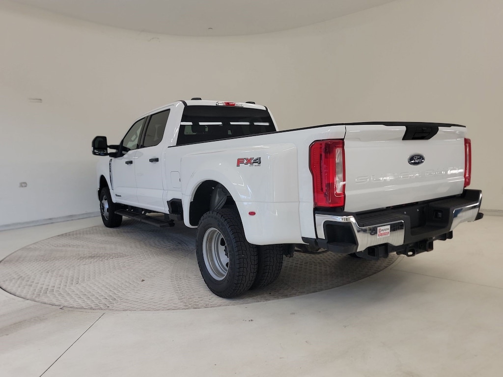 Certified 2025 Ford F-350 XLT Truck Crew Cab