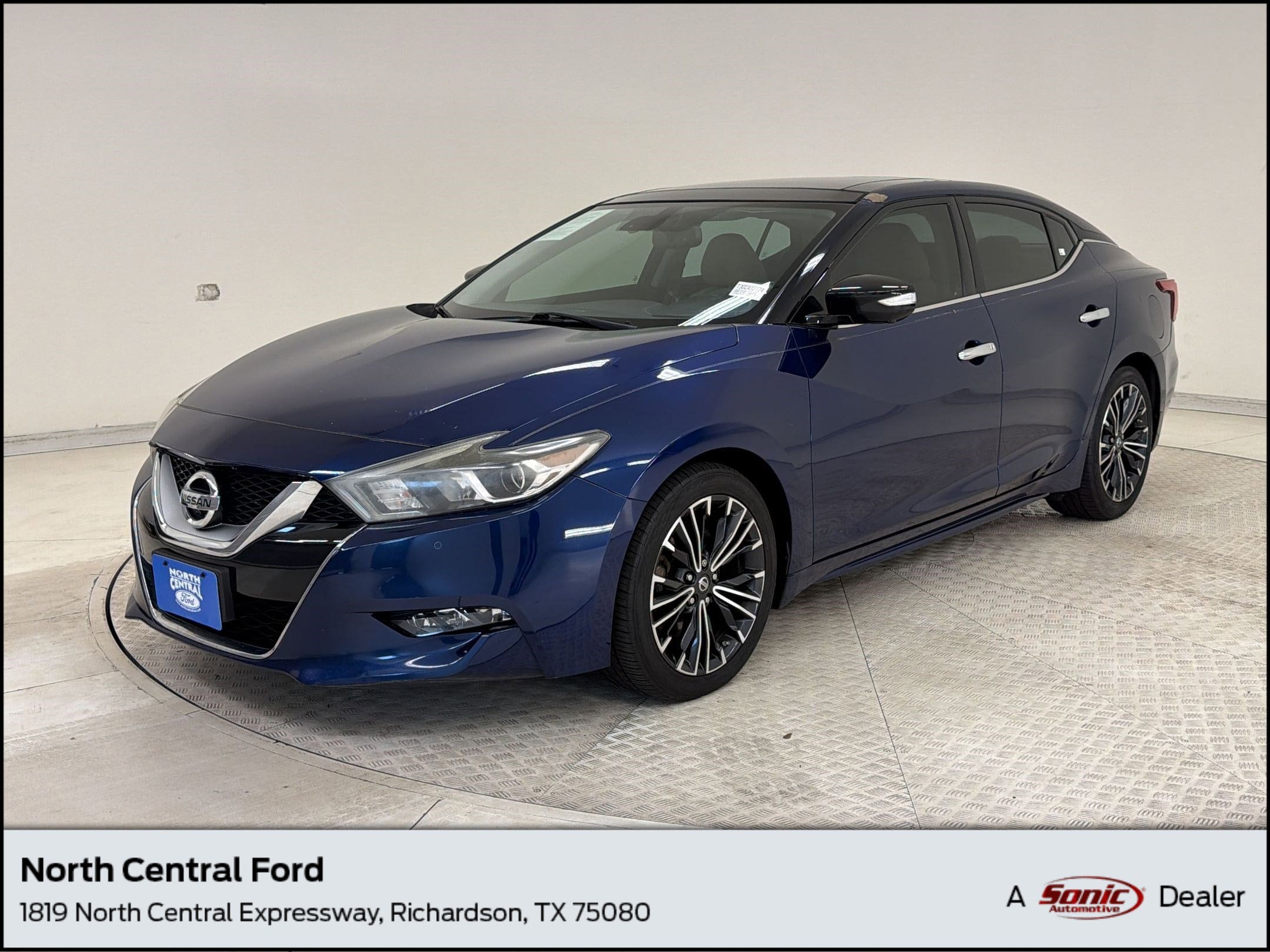 2016 Nissan Maxima Platinum's photo