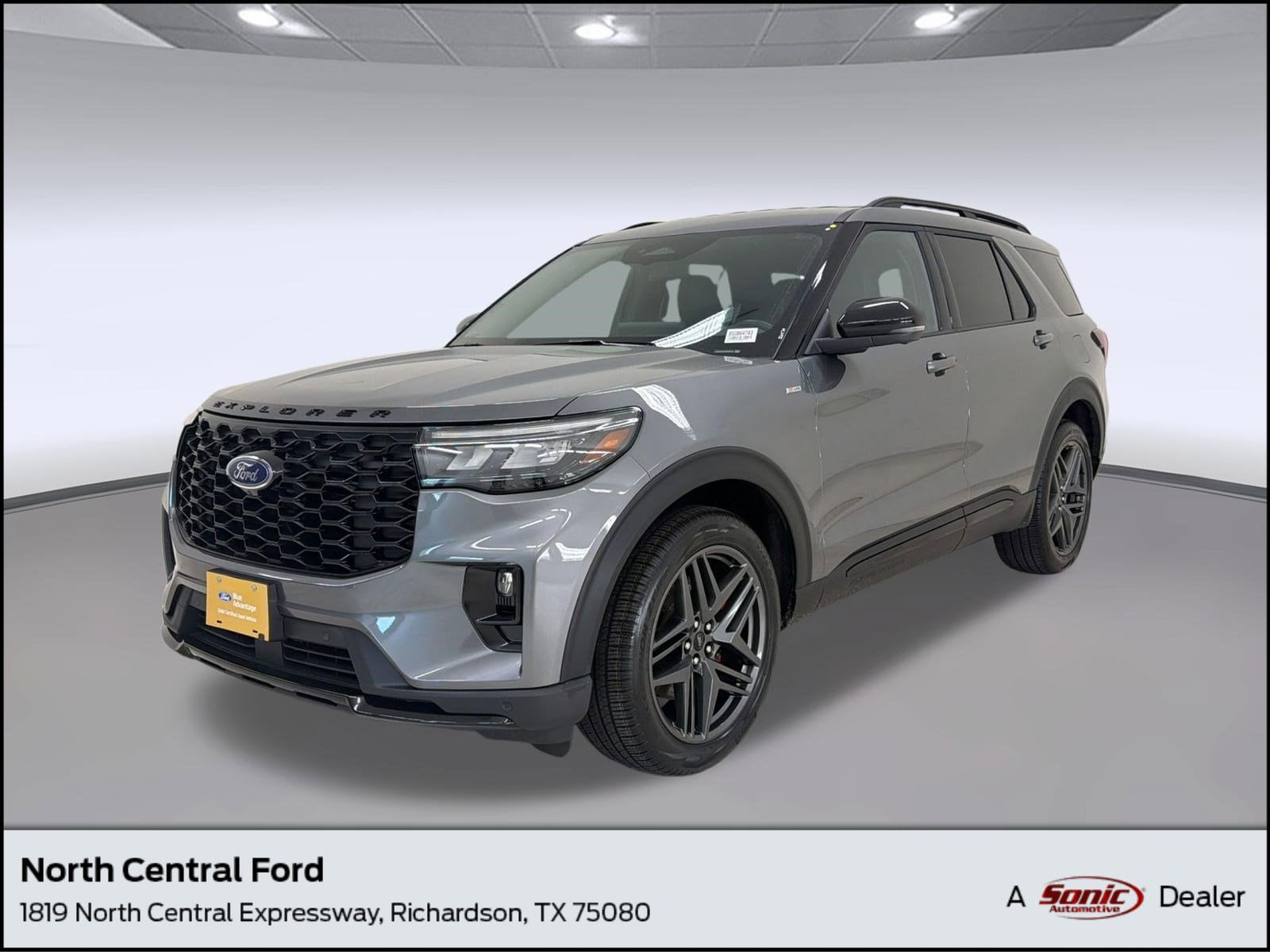 2025 Ford Explorer ST-LINE 4WD (PL535)'s photo