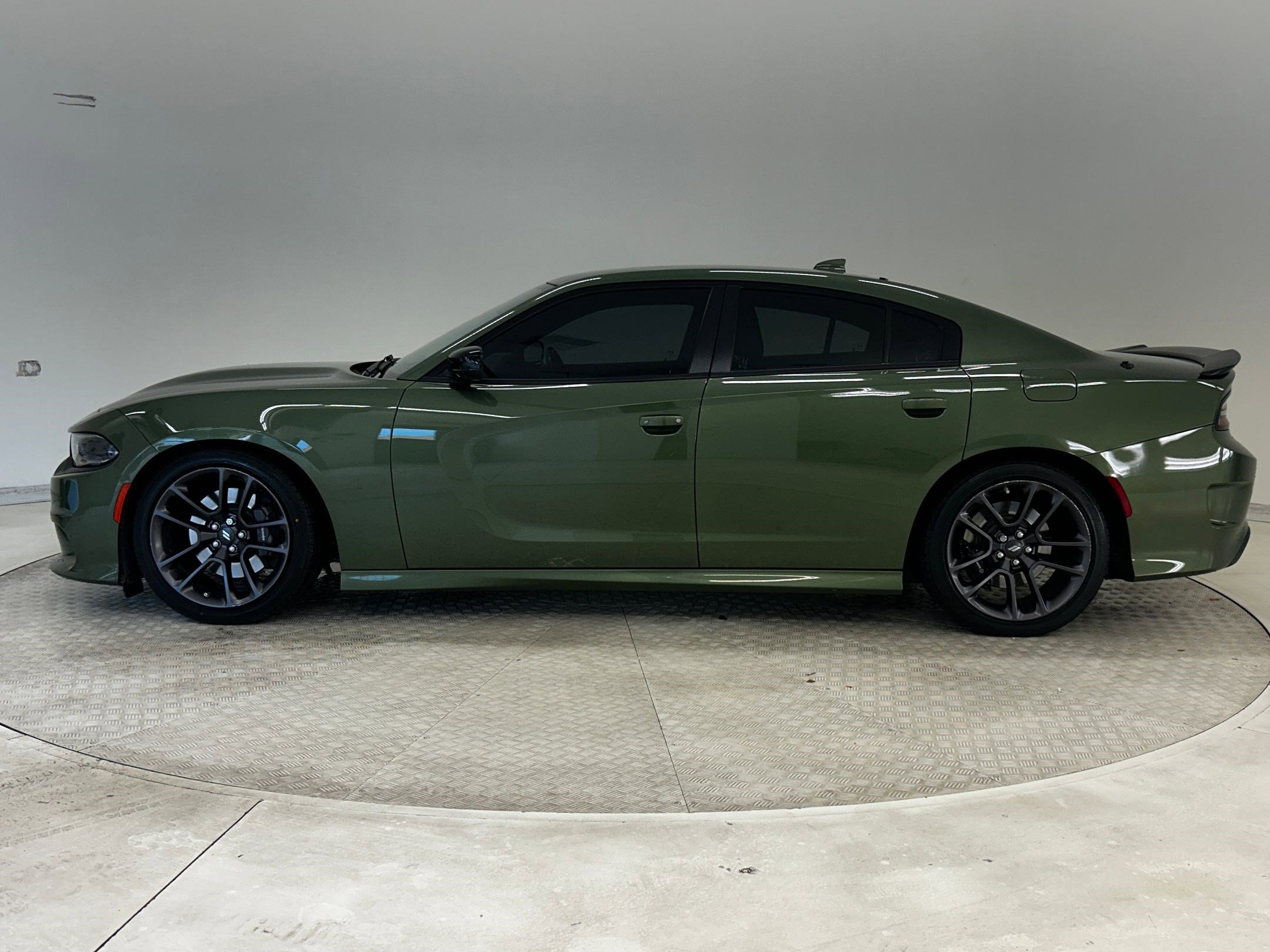 2023 Dodge Charger Scat Pack photo 2