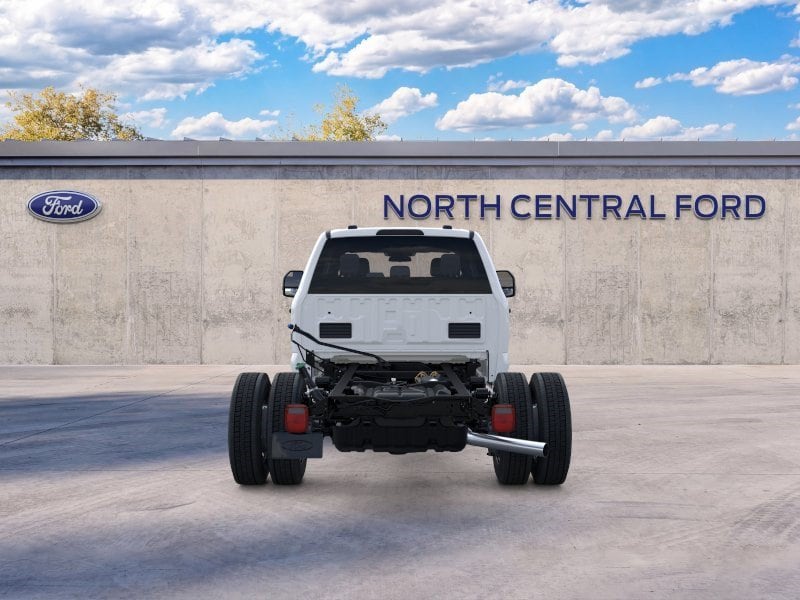 F-550 Chassis F-550&reg; XL Truck Crew Cab