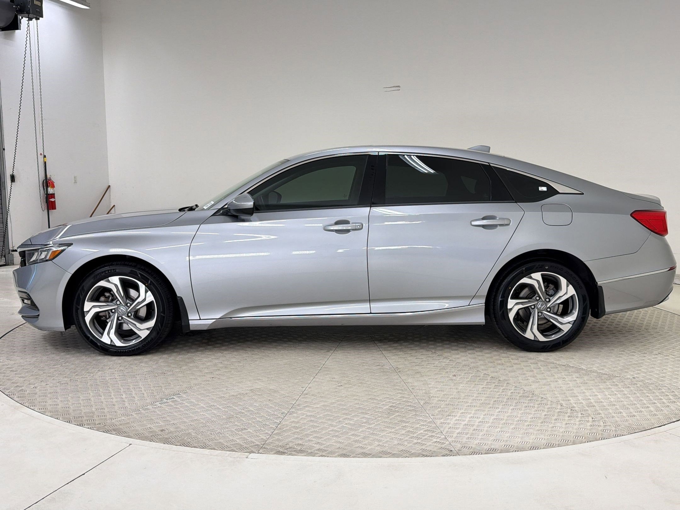 1HGCV1F49KA071470