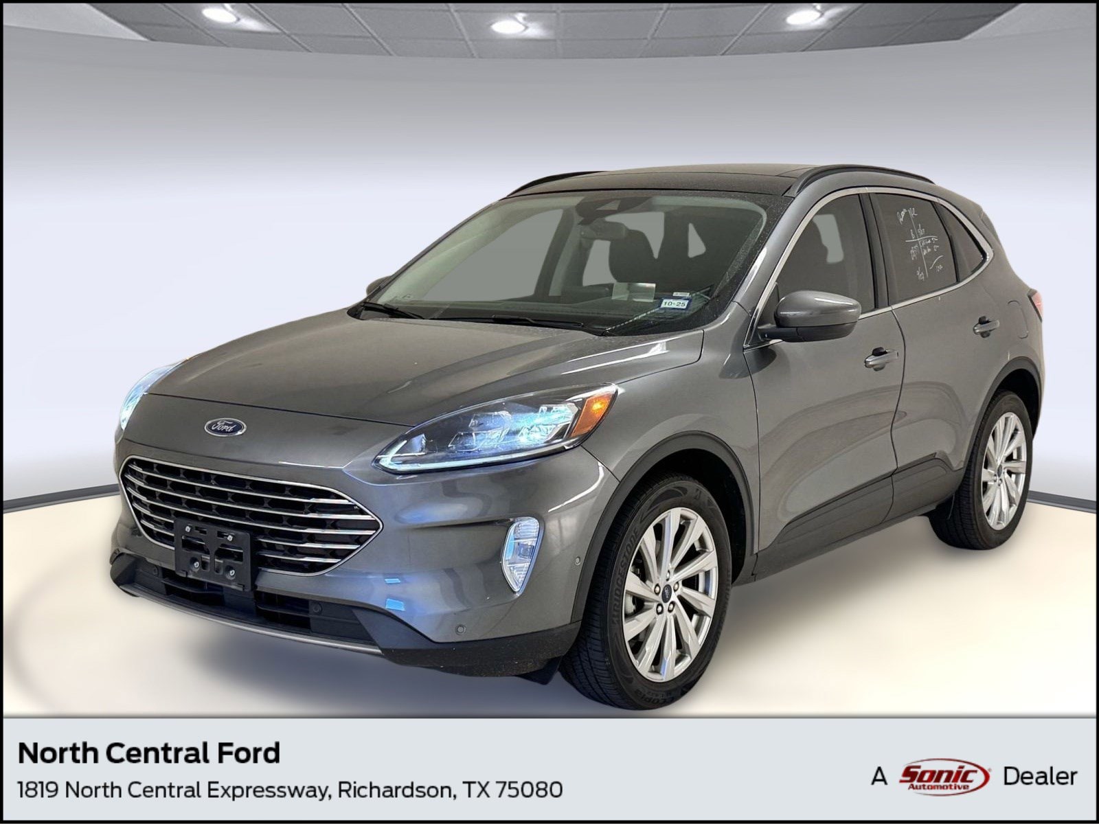 2022 Ford Escape Titanium