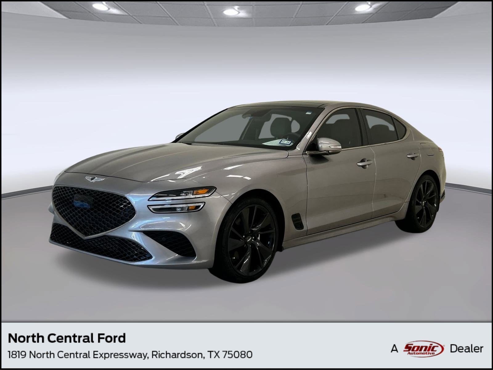 2023 GENESIS G70 Standard's photo