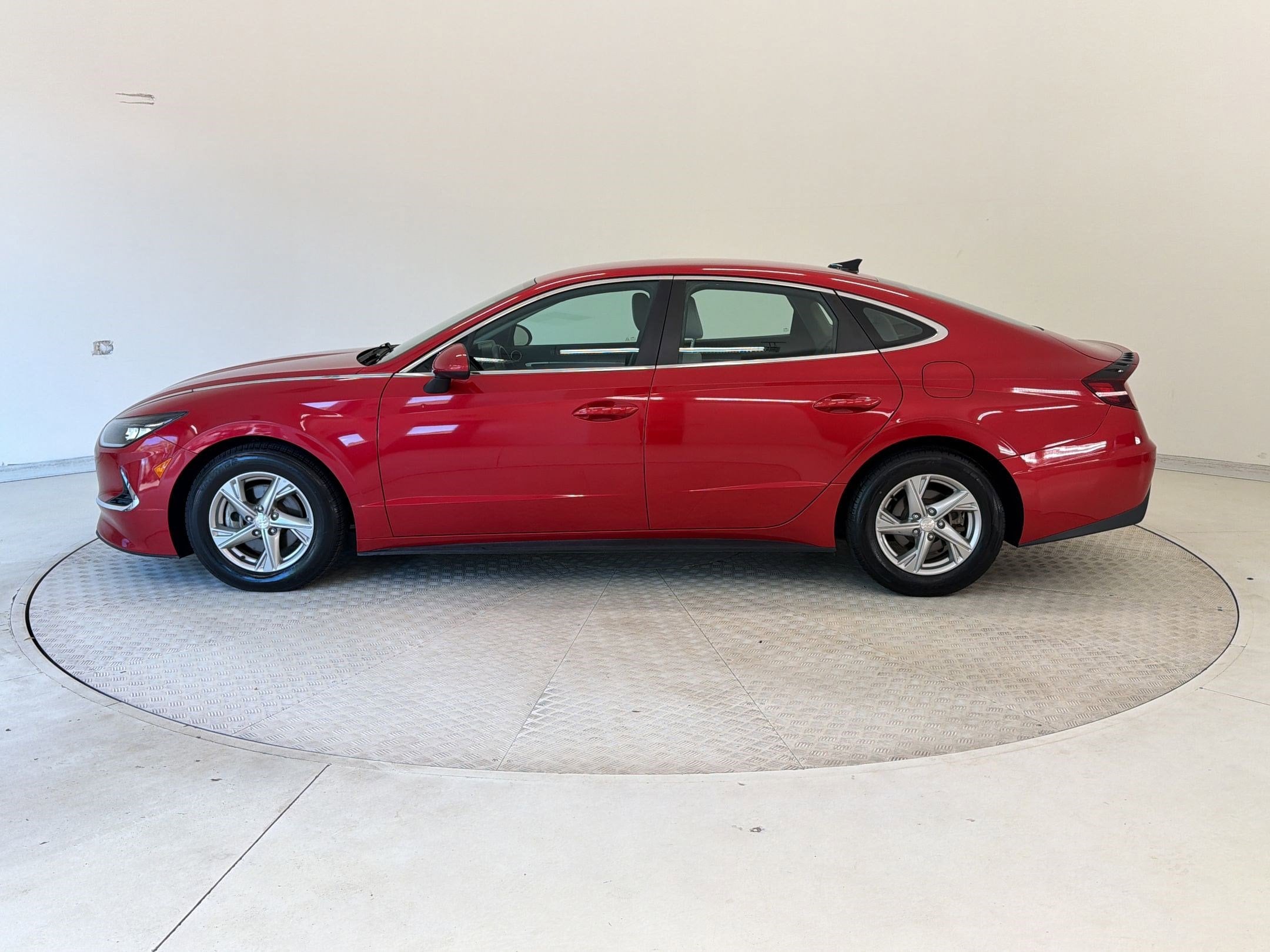 Used 2021 Hyundai Sonata SE with VIN 5NPEG4JA6MH126856 for sale in Richardson, TX