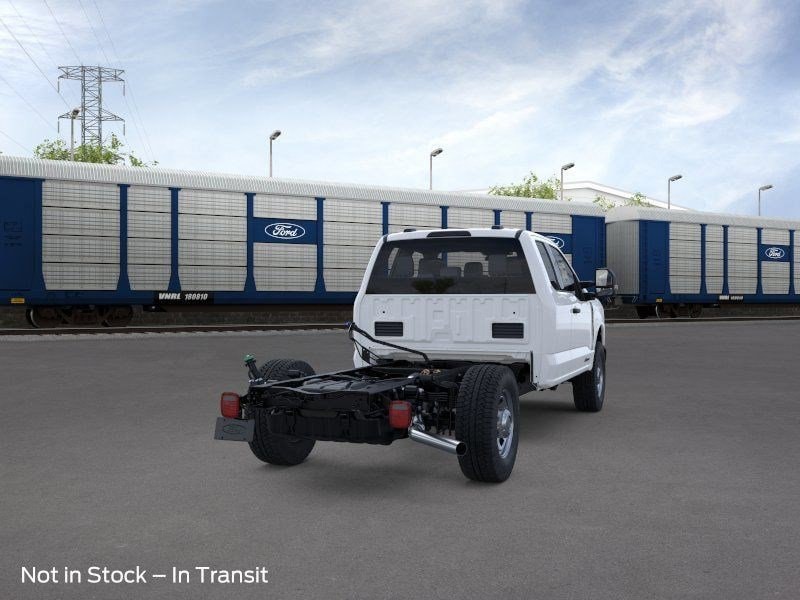 F-350 Chassis Truck Super Cab