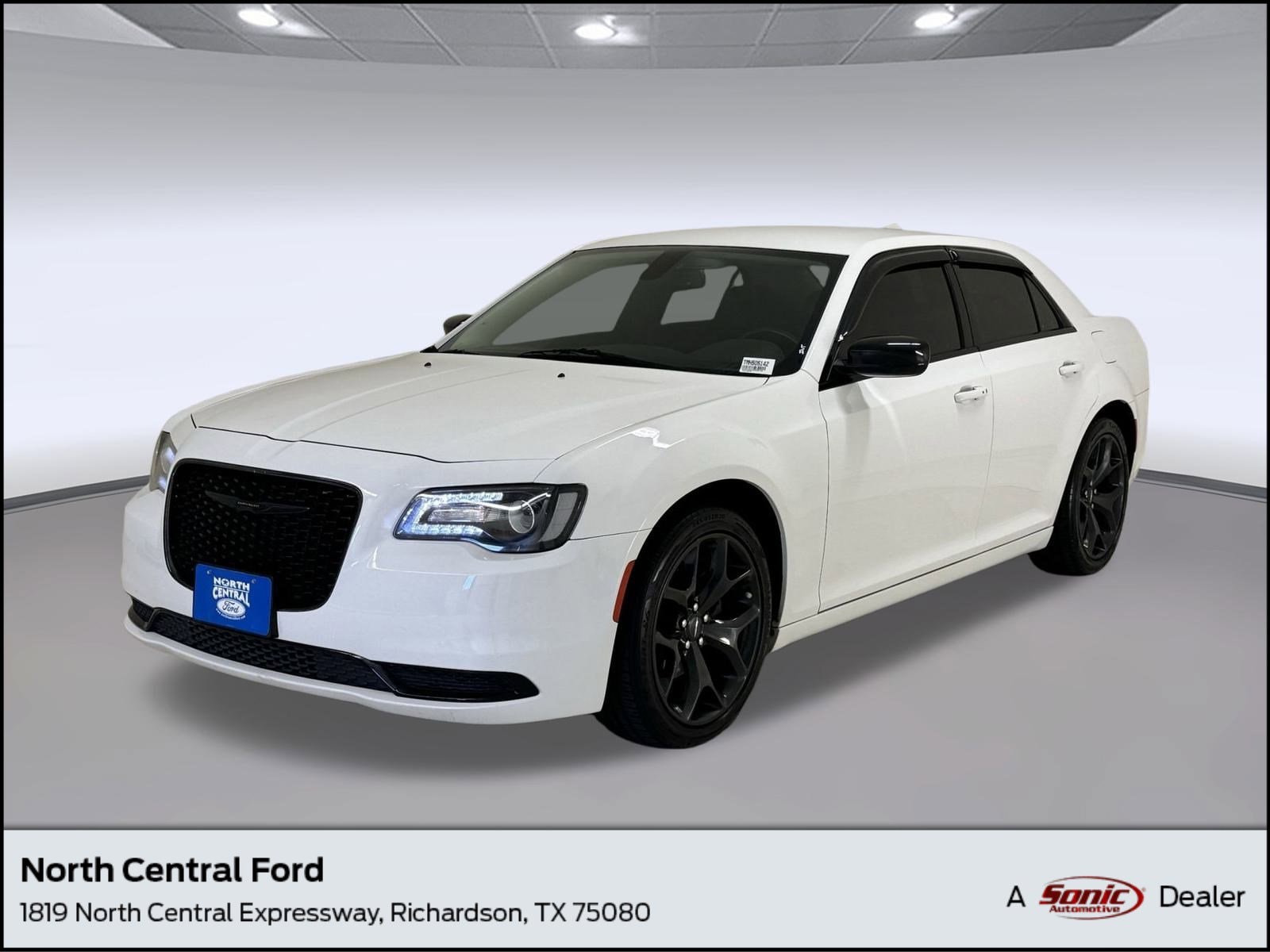 2021 Chrysler 300 Touring