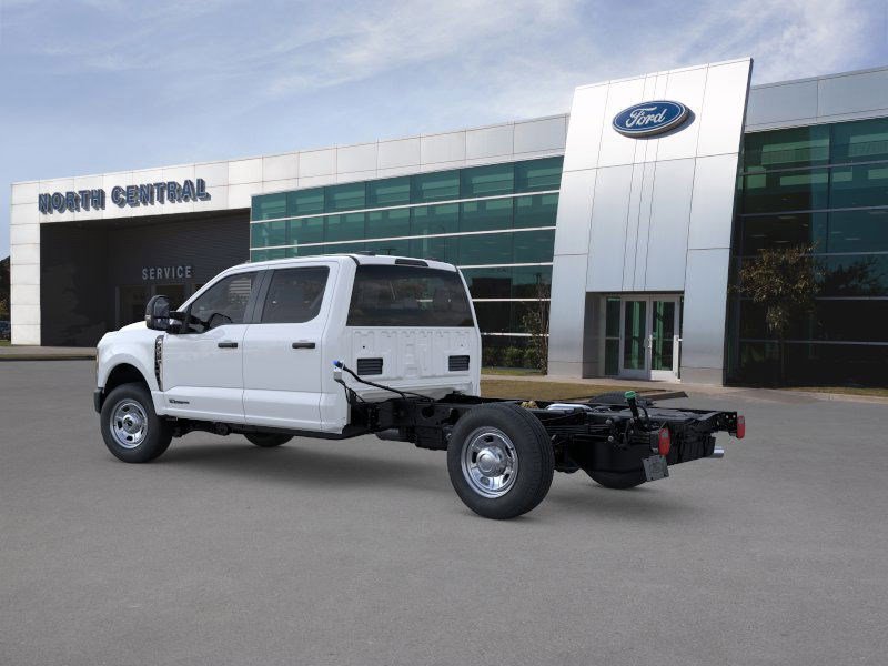2025 Ford F-350 XL photo 4