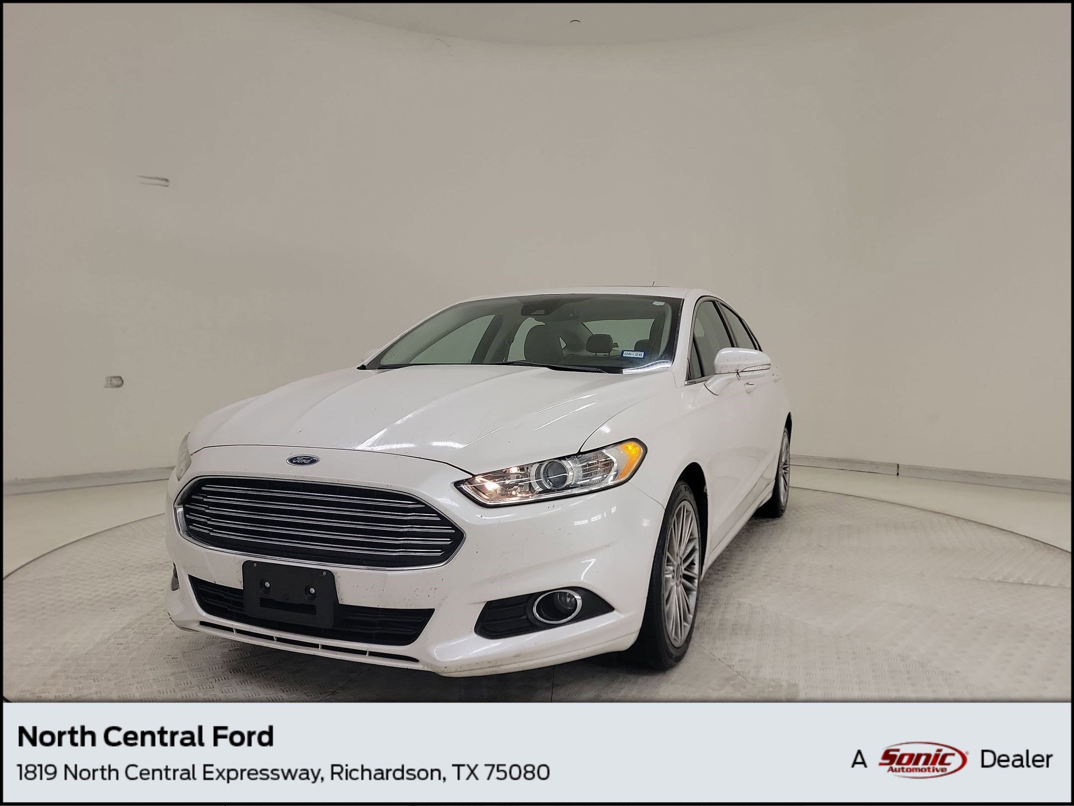 2016 Ford Fusion SE FWD's photo