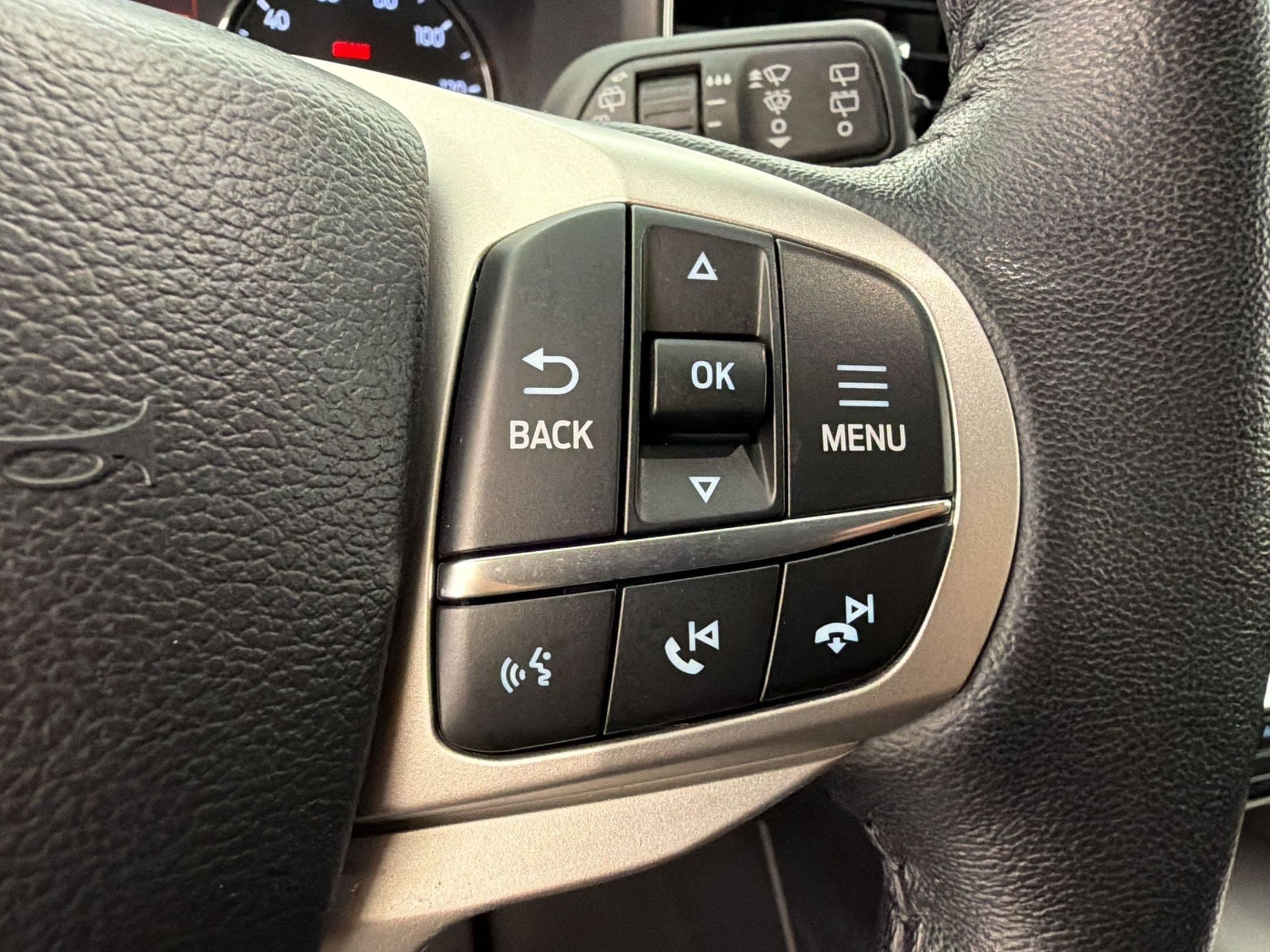 2024 Ford Explorer Limited - Photo 17