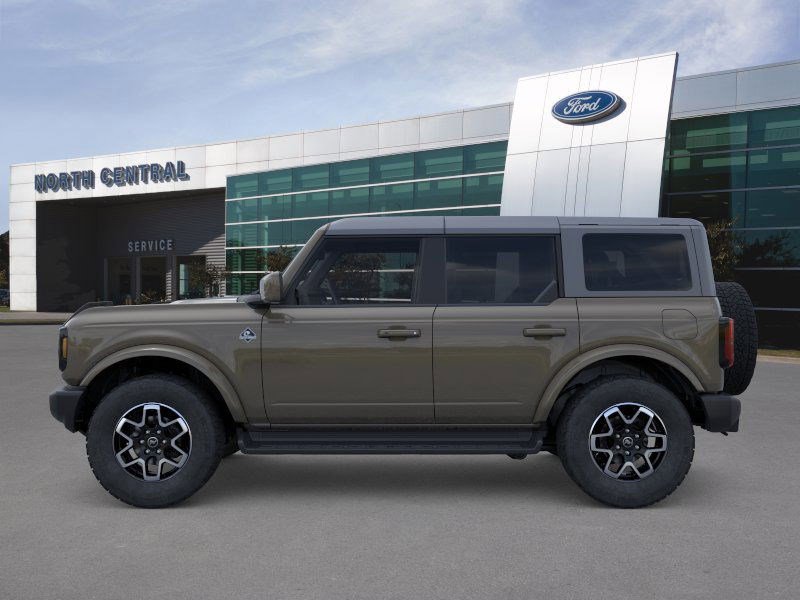 2025 Ford Bronco Outer Banks photo 3