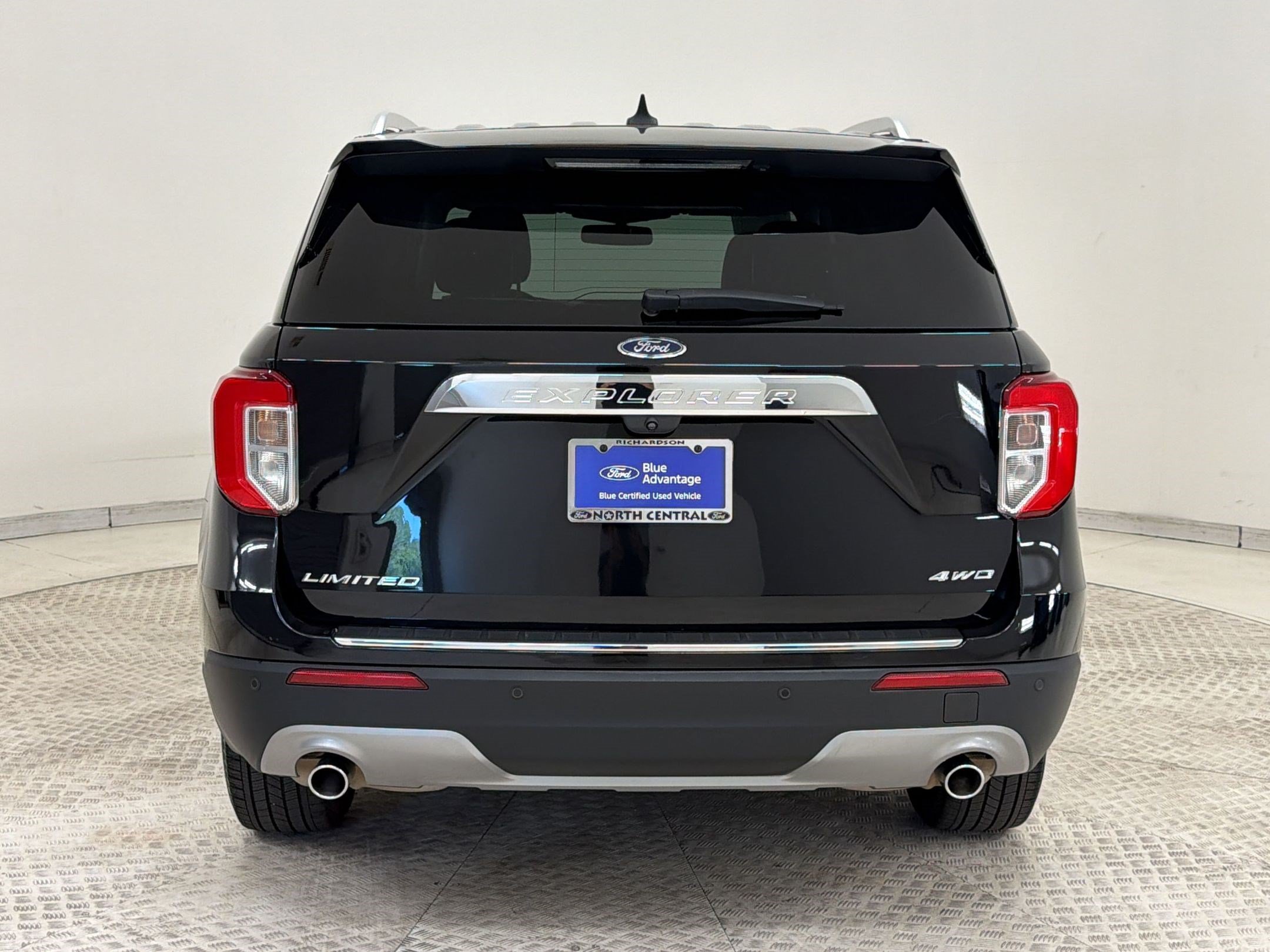 2024 Ford Explorer Limited - Photo 10