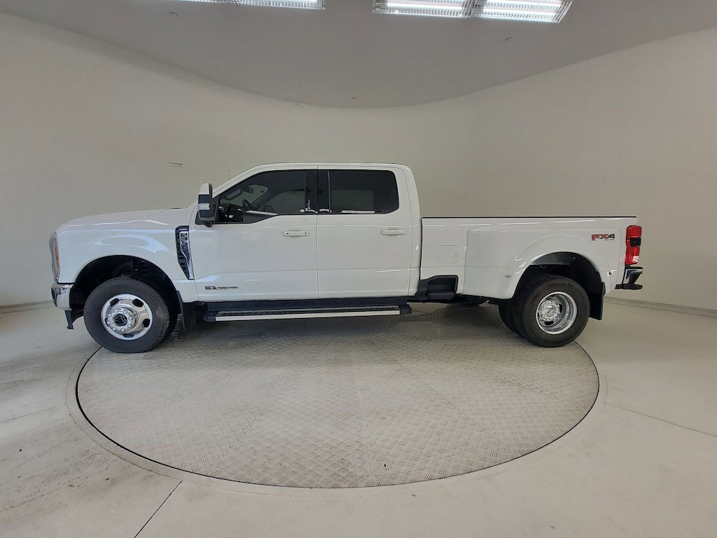 Certified 2023 Ford F-350 LARIAT Truck Crew Cab