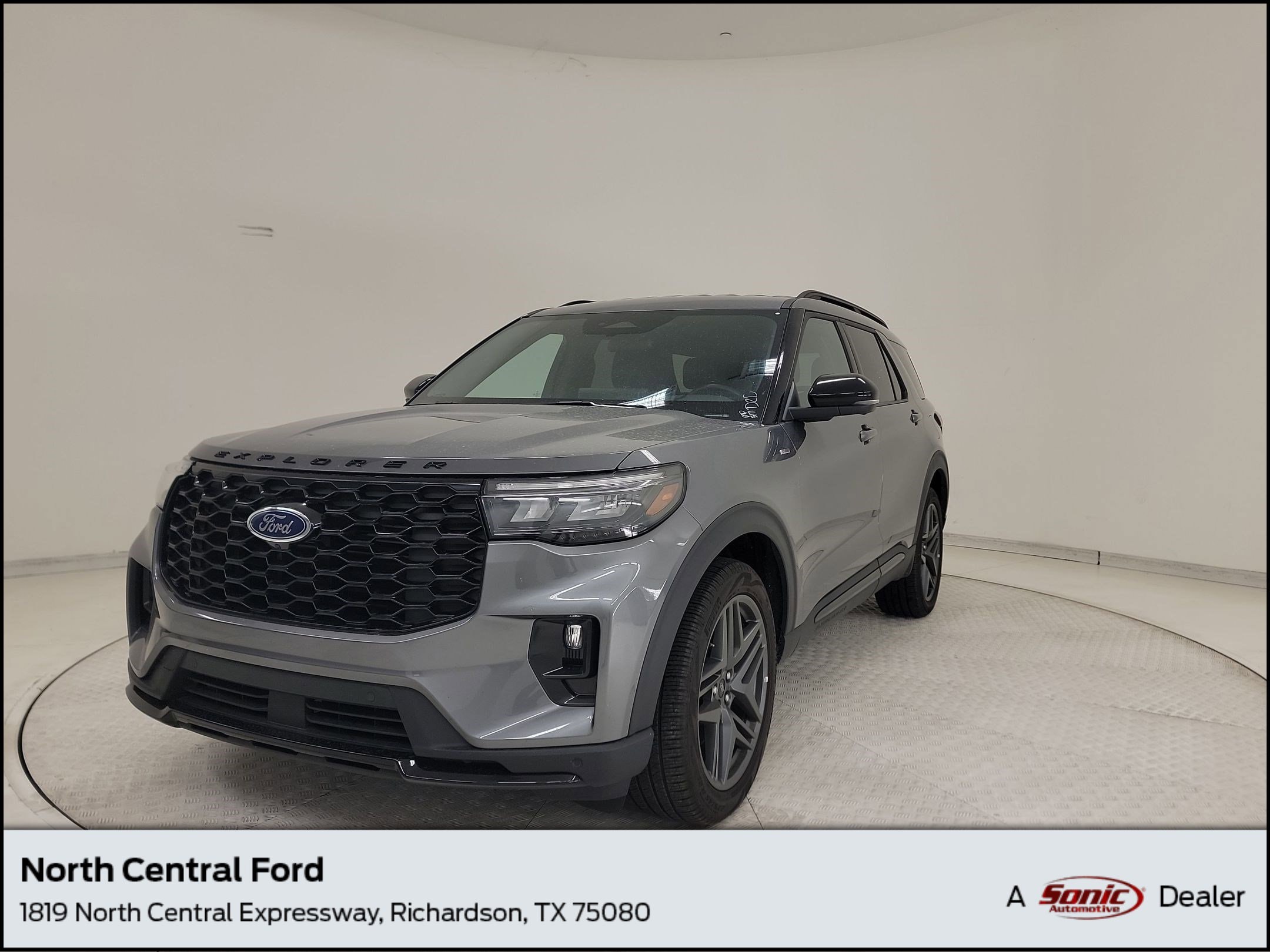 2025 Ford Explorer ST-LINE 4WD (PL535)'s photo