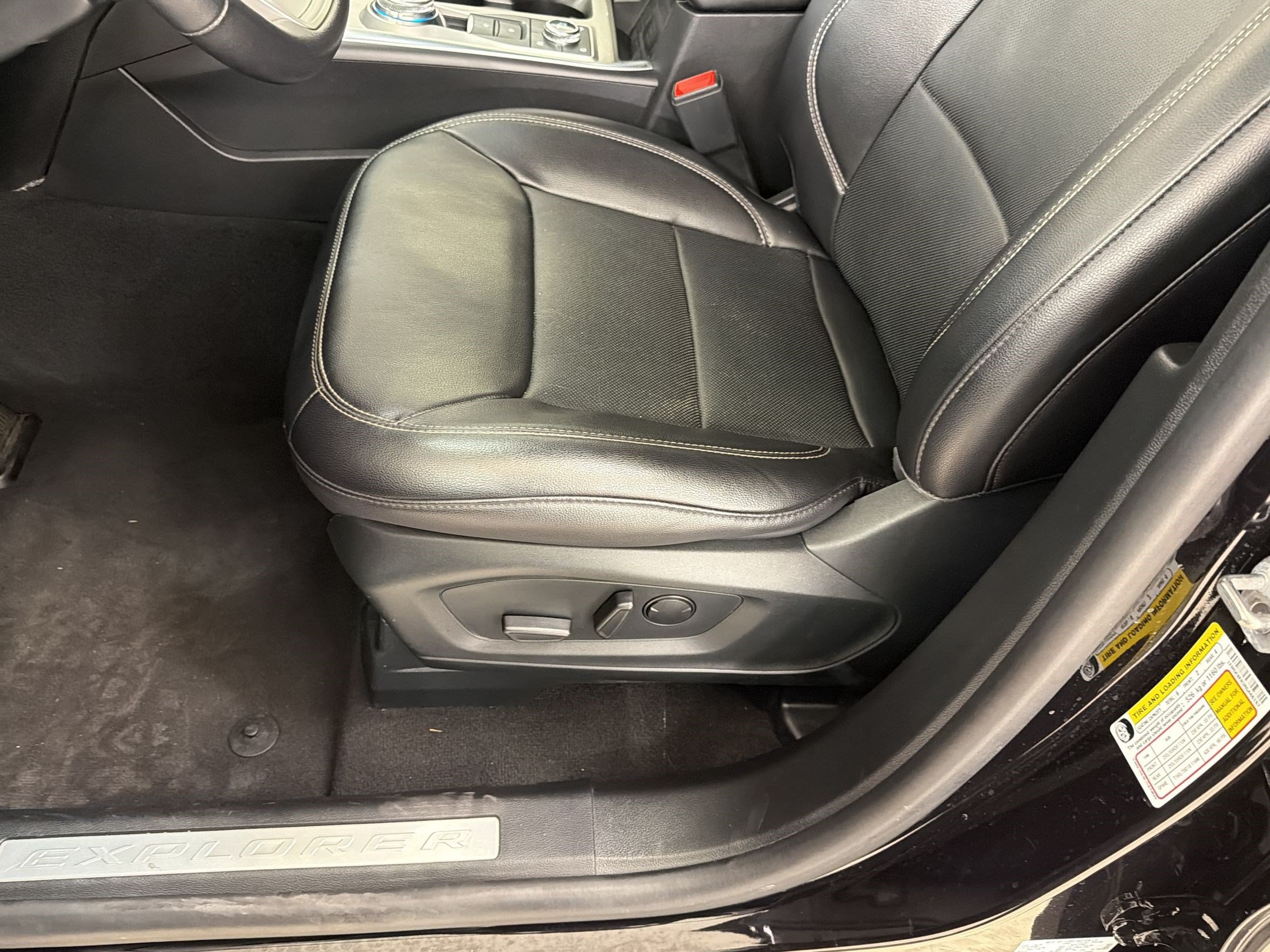2024 Ford Explorer Limited - Photo 14