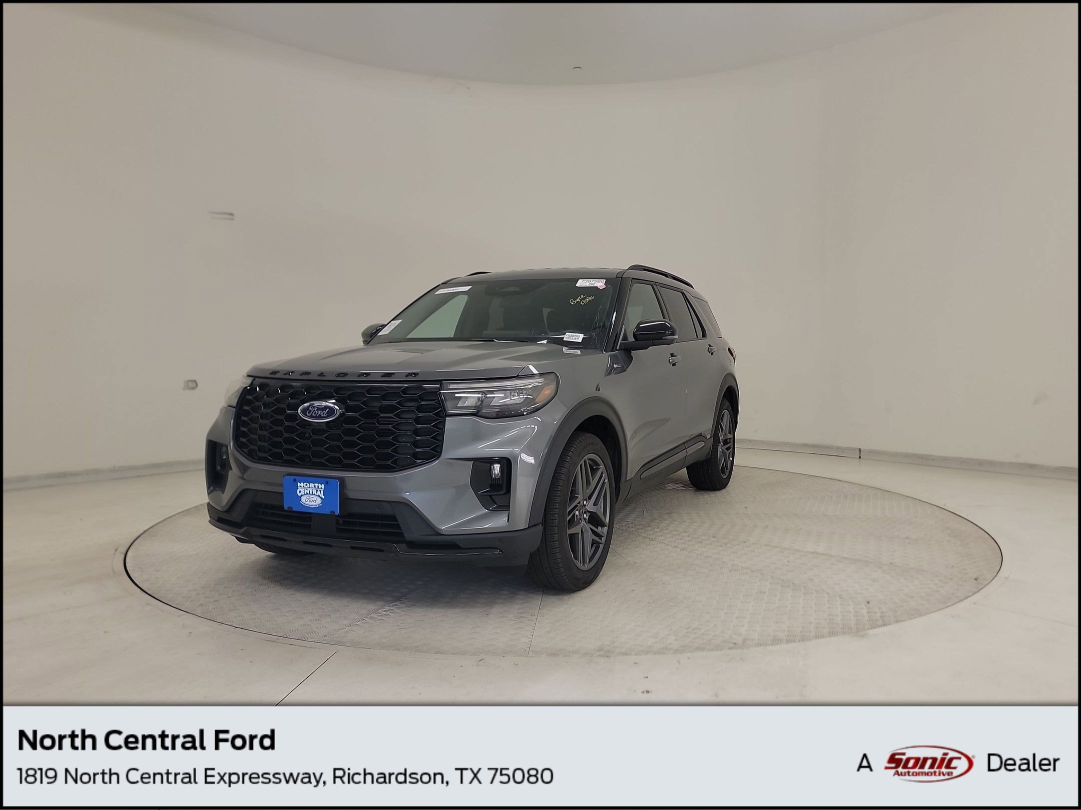 2025 Ford Explorer ST-LINE 4WD (PL535)'s photo