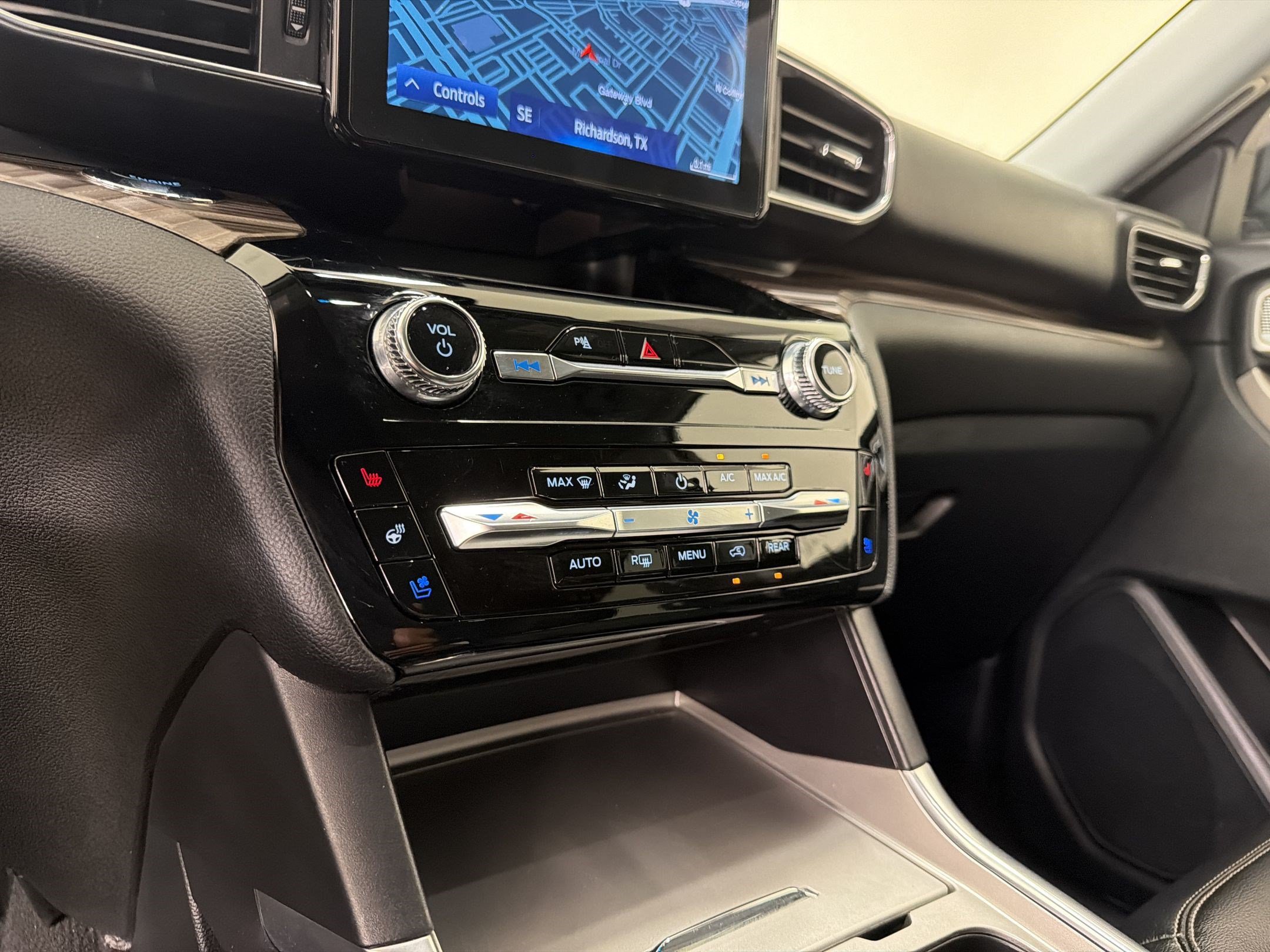2024 Ford Explorer Limited - Photo 20