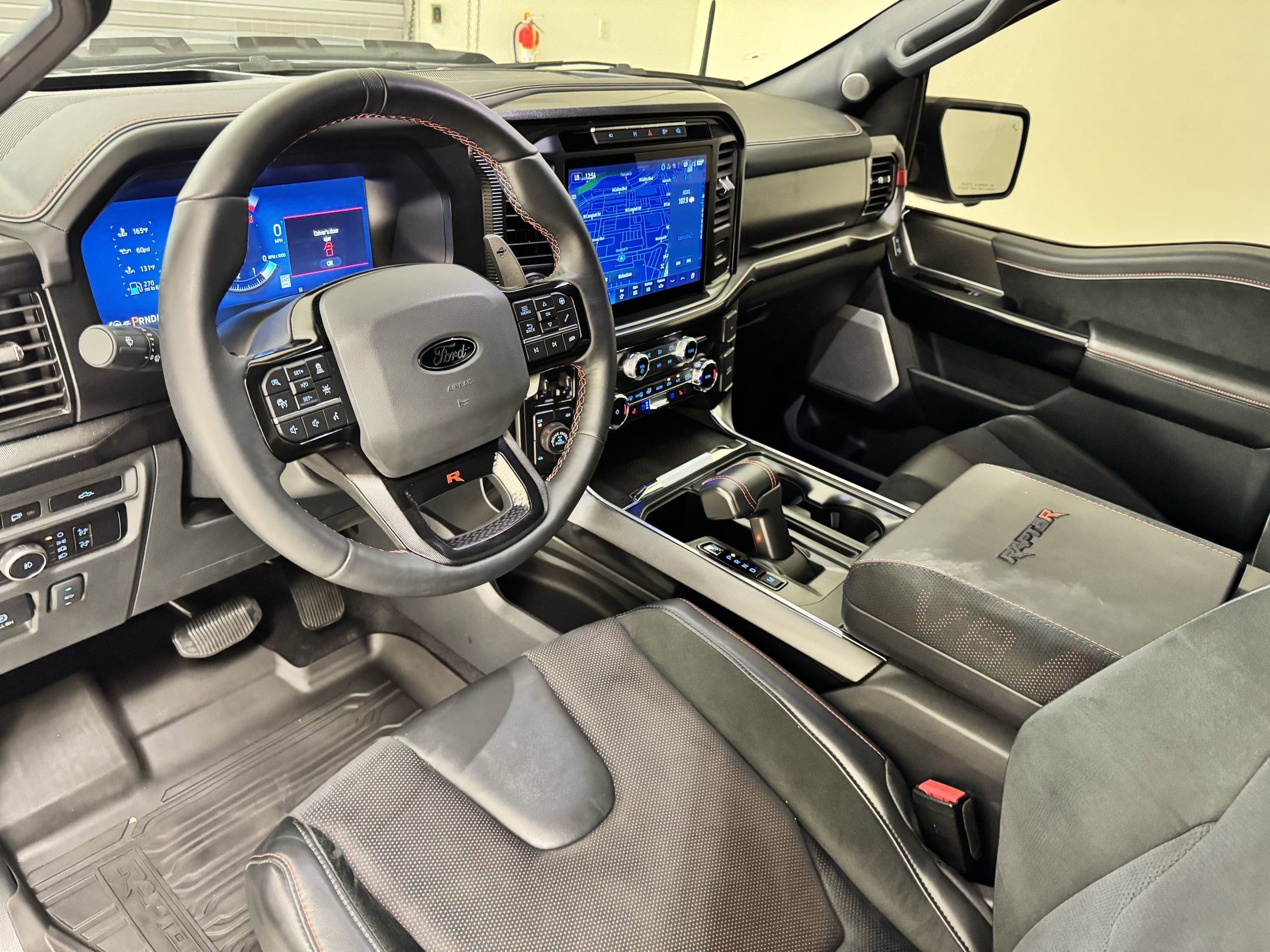 2024 Ford F-150 Raptor photo 2