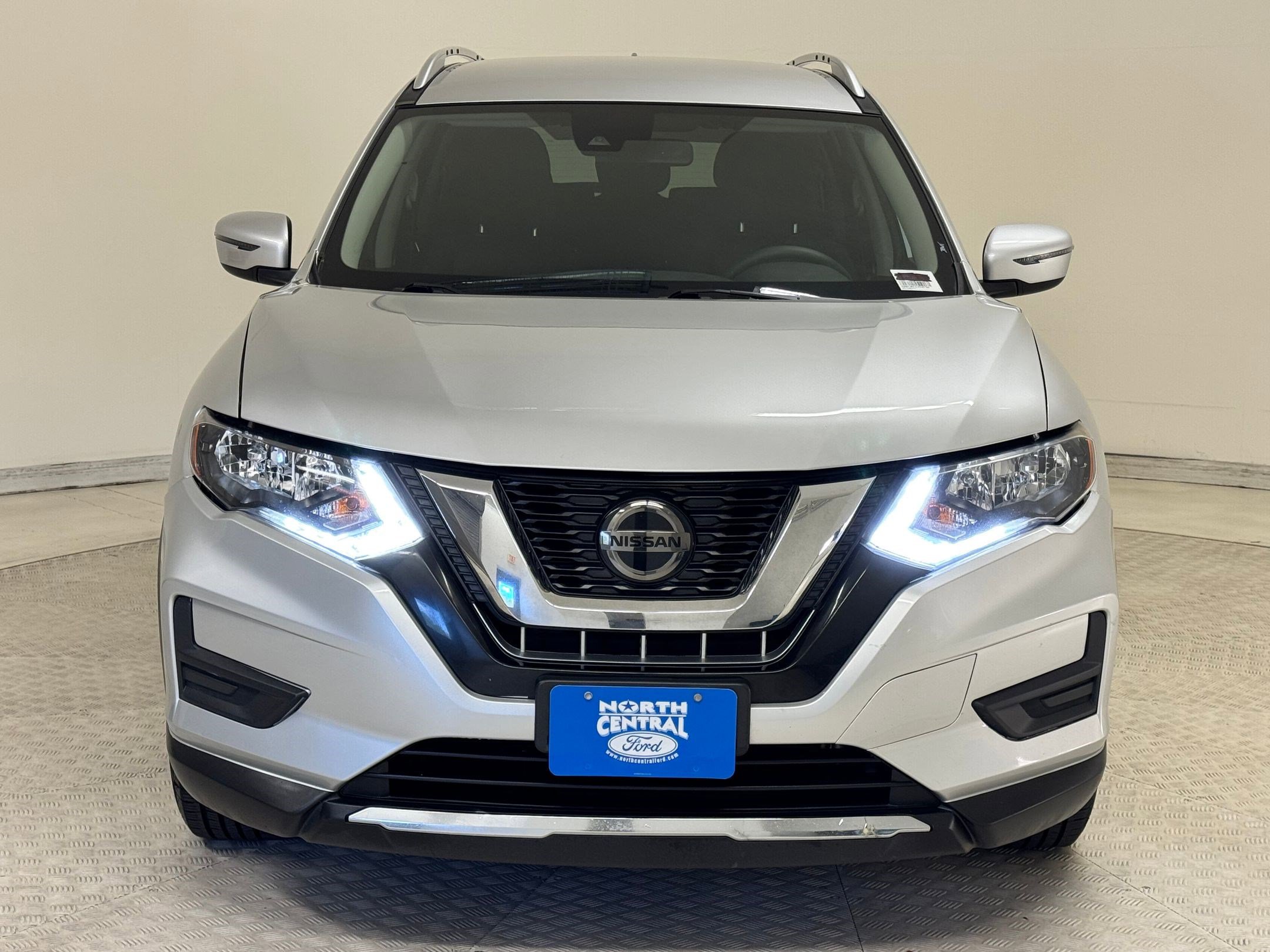 2020 Nissan Rogue SV photo 4