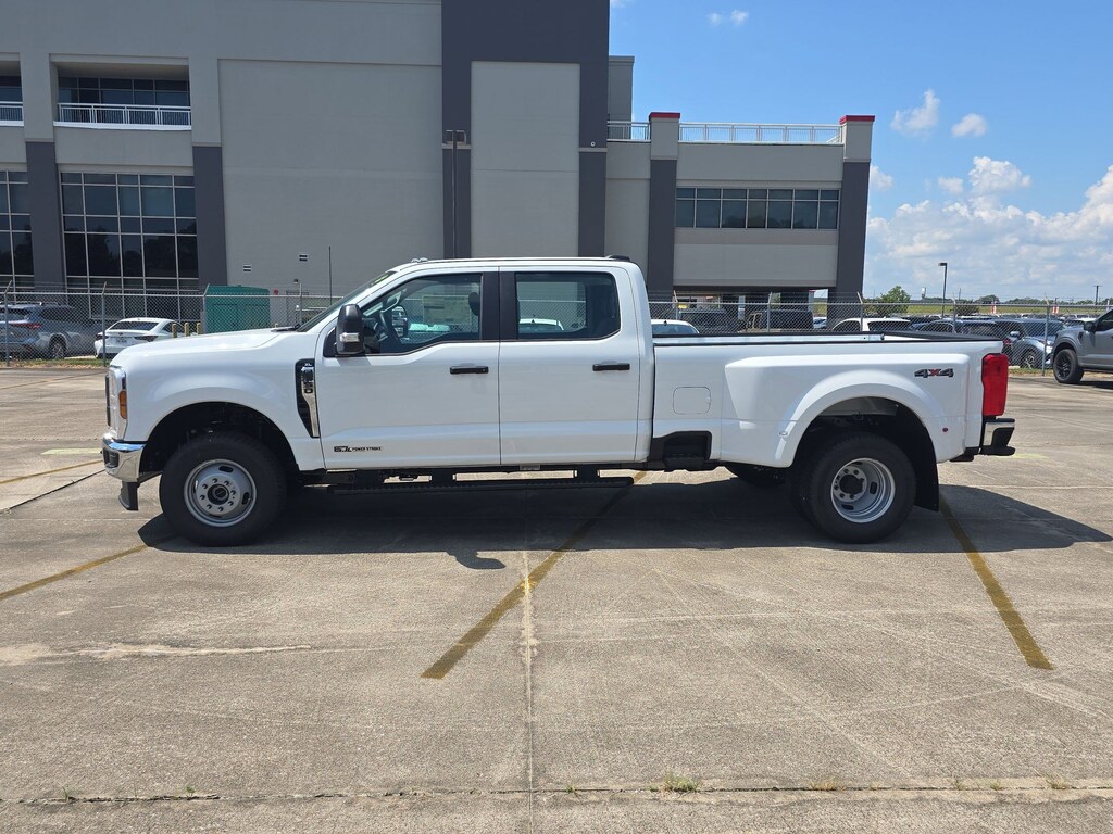 New 2026 Ford F-350 F-350 XL Truck Crew Cab