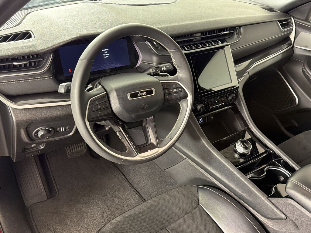 Used 2023 Jeep Grand Cherokee Altitude SUV