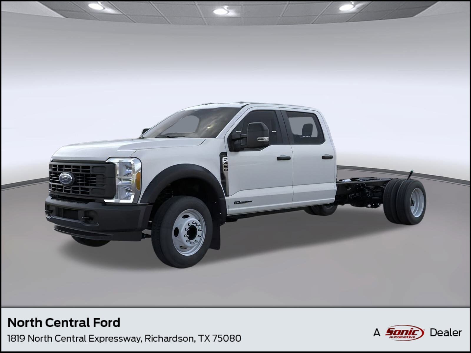 2025 Ford F-450 Super Duty Chassis Cab XL's photo