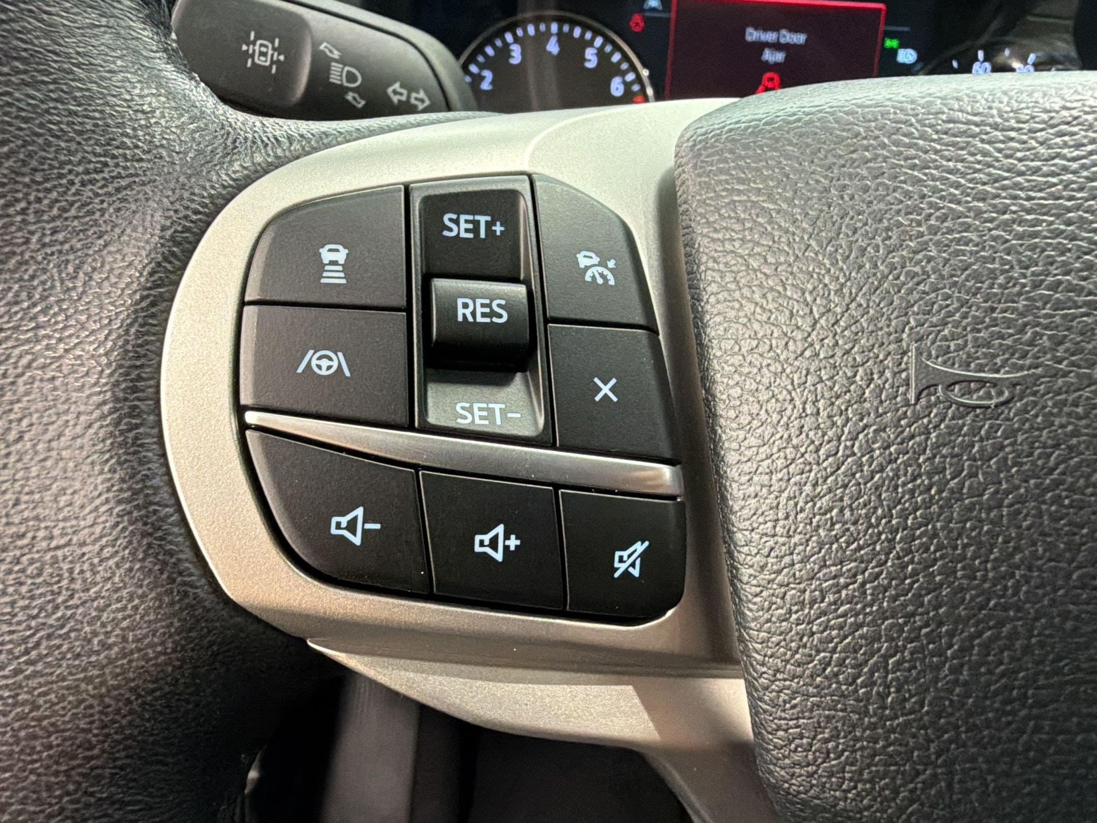 2024 Ford Explorer Limited - Photo 16