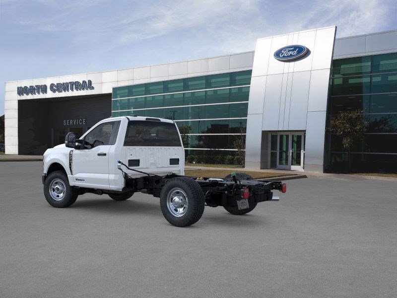 2025 Ford F-350 XL photo 4
