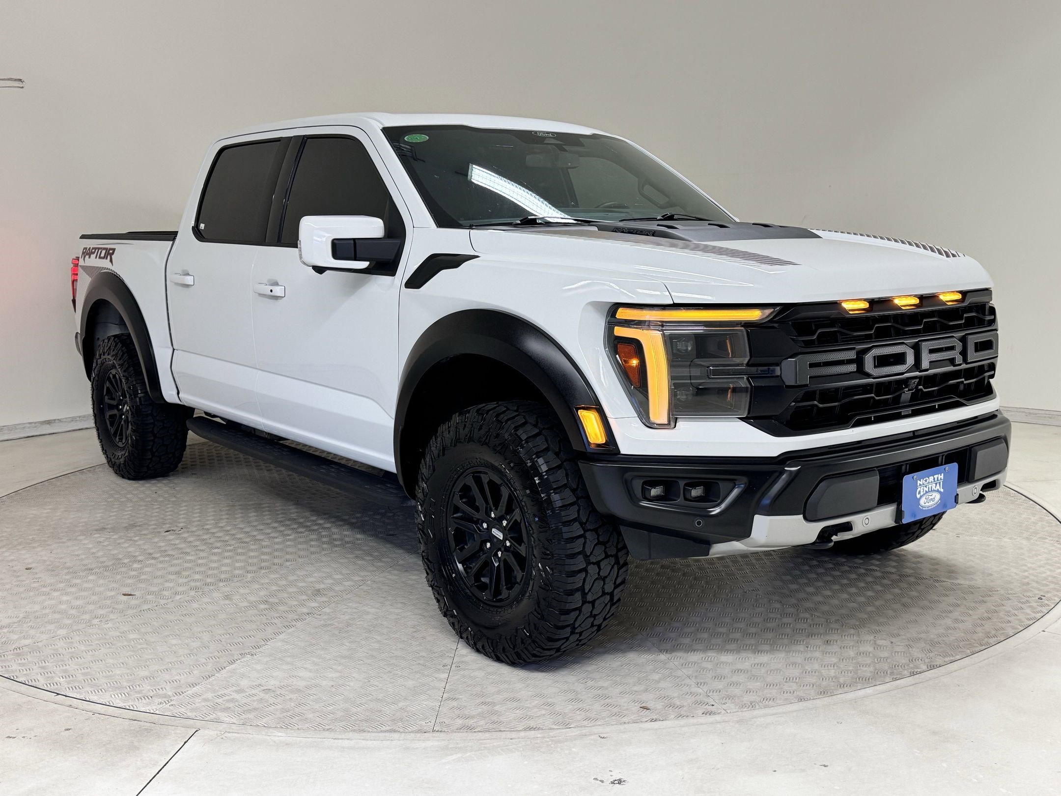2024 Ford F-150 Raptor photo 3