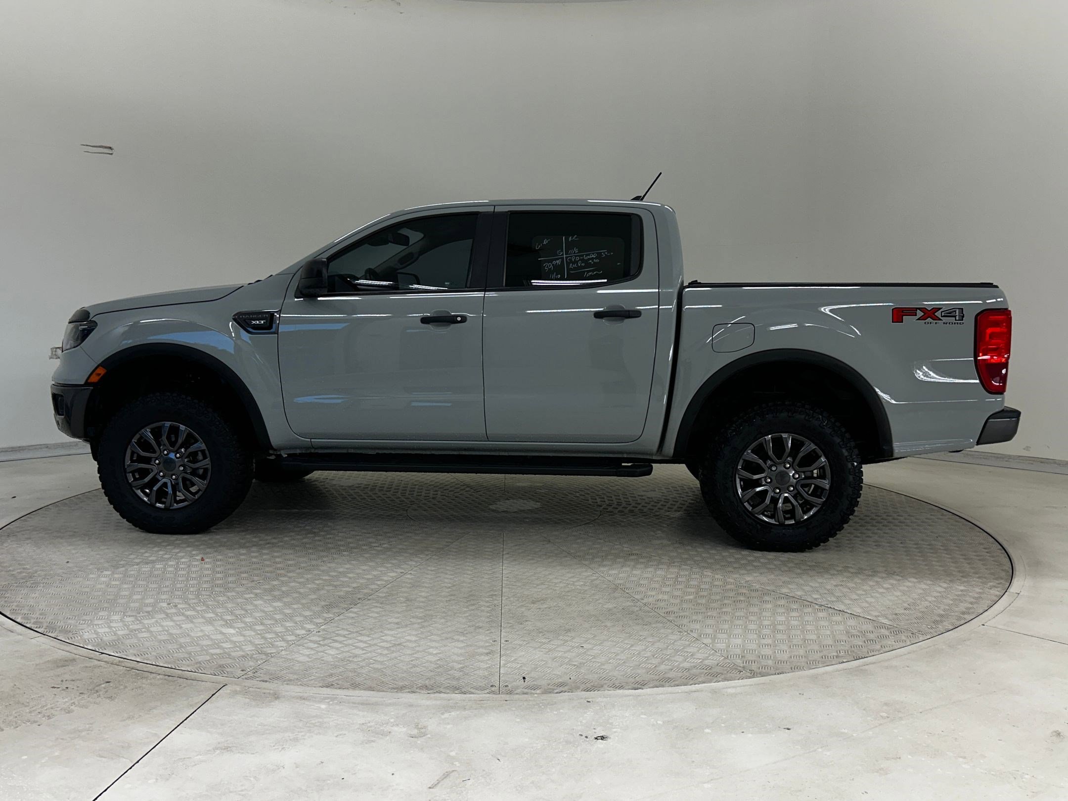 2021 Ford Ranger XLT photo 2