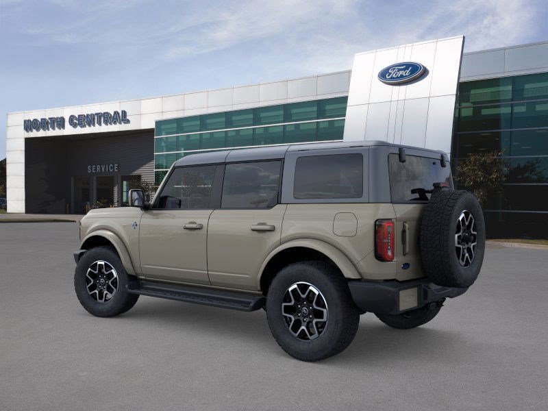 2025 Ford Bronco Outer Banks photo 4