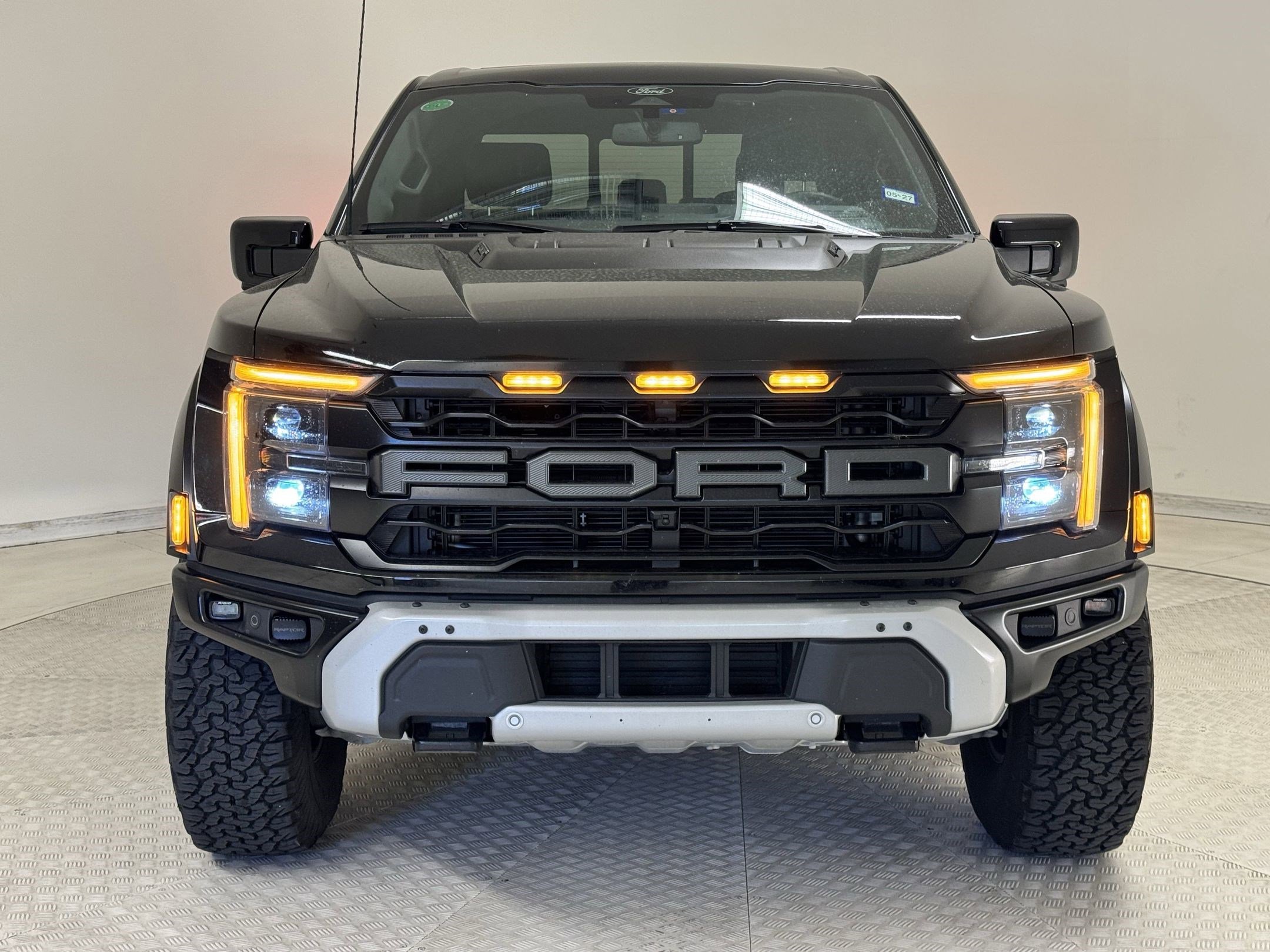 2025 Ford F-150 Raptor photo 2