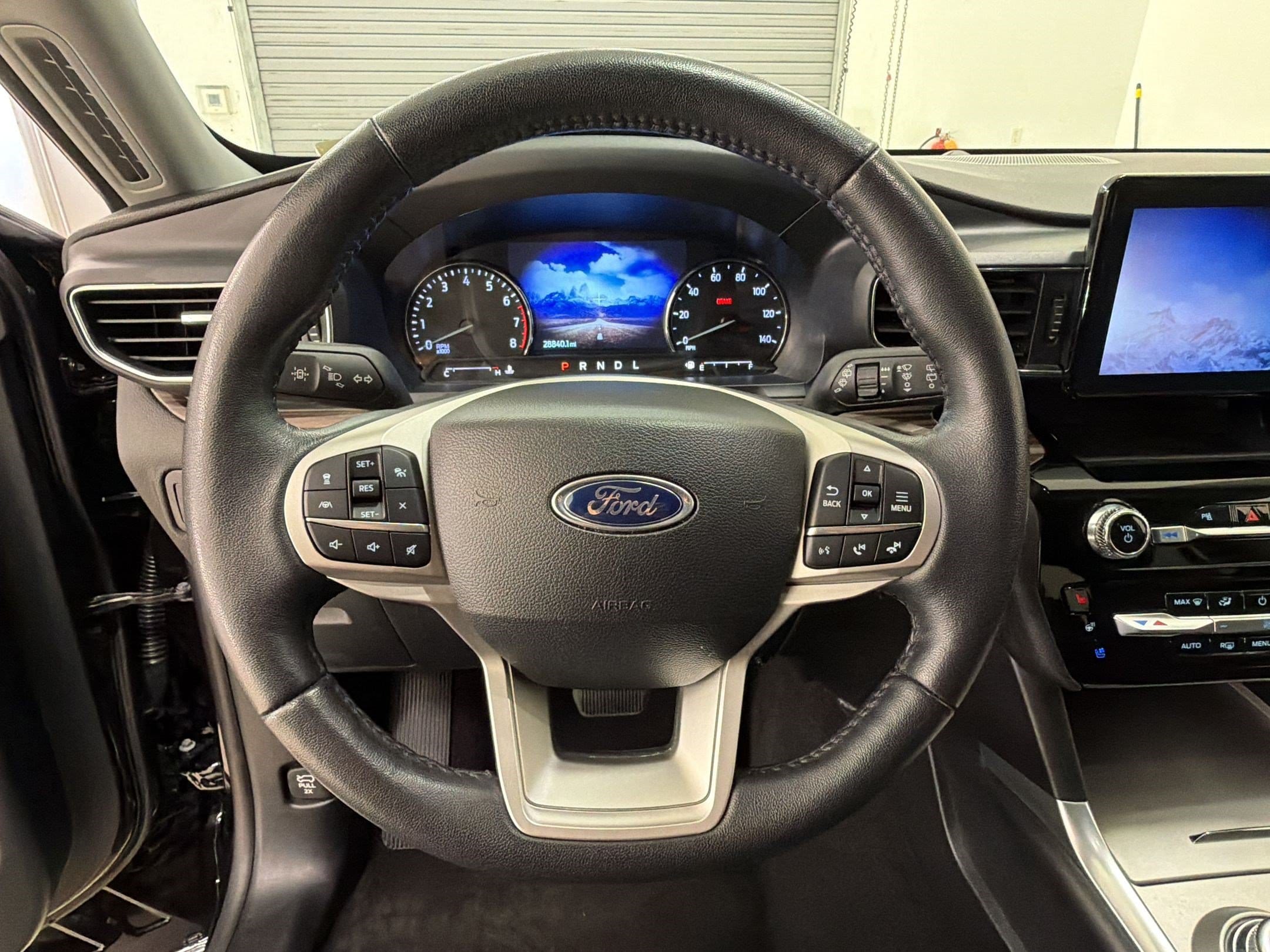 2024 Ford Explorer Limited - Photo 11