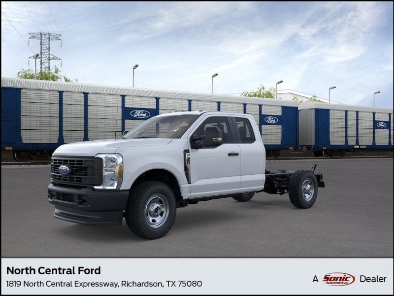 F-350 Chassis Truck Super Cab
