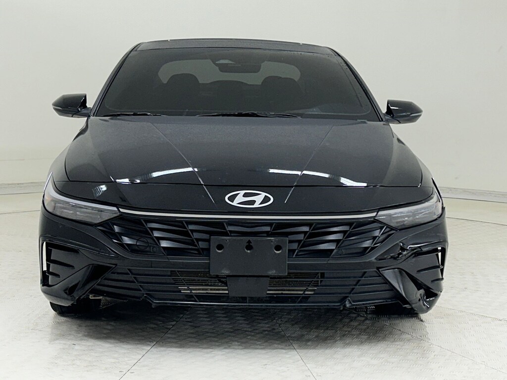 Used 2025 Hyundai Elantra Limited Sedan