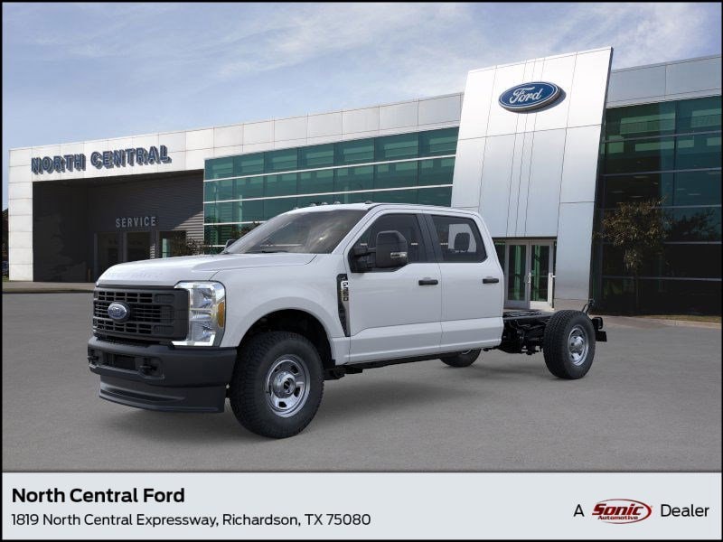 2026 Ford F-350 Super Duty Chassis Cab XL's photo