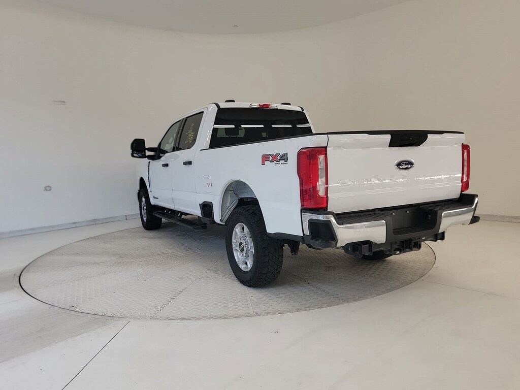 Certified 2025 Ford F-250 XLT Truck Crew Cab