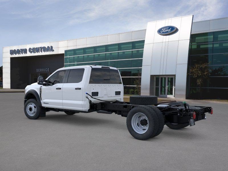 F-550 Chassis F-550&reg; XL Truck Crew Cab