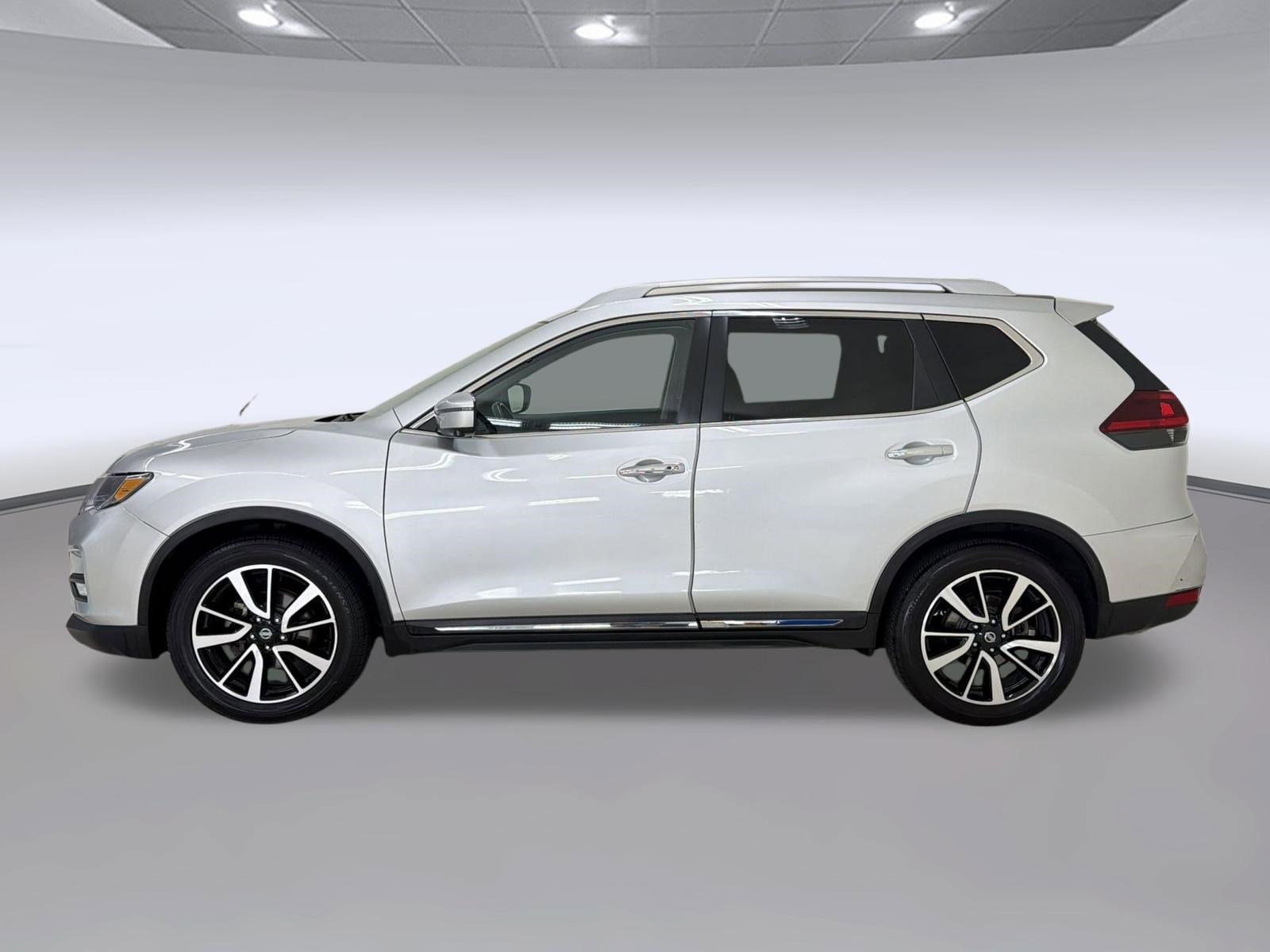 Used 2019 Nissan Rogue SL with VIN 5N1AT2MT5KC804853 for sale in Richardson, TX