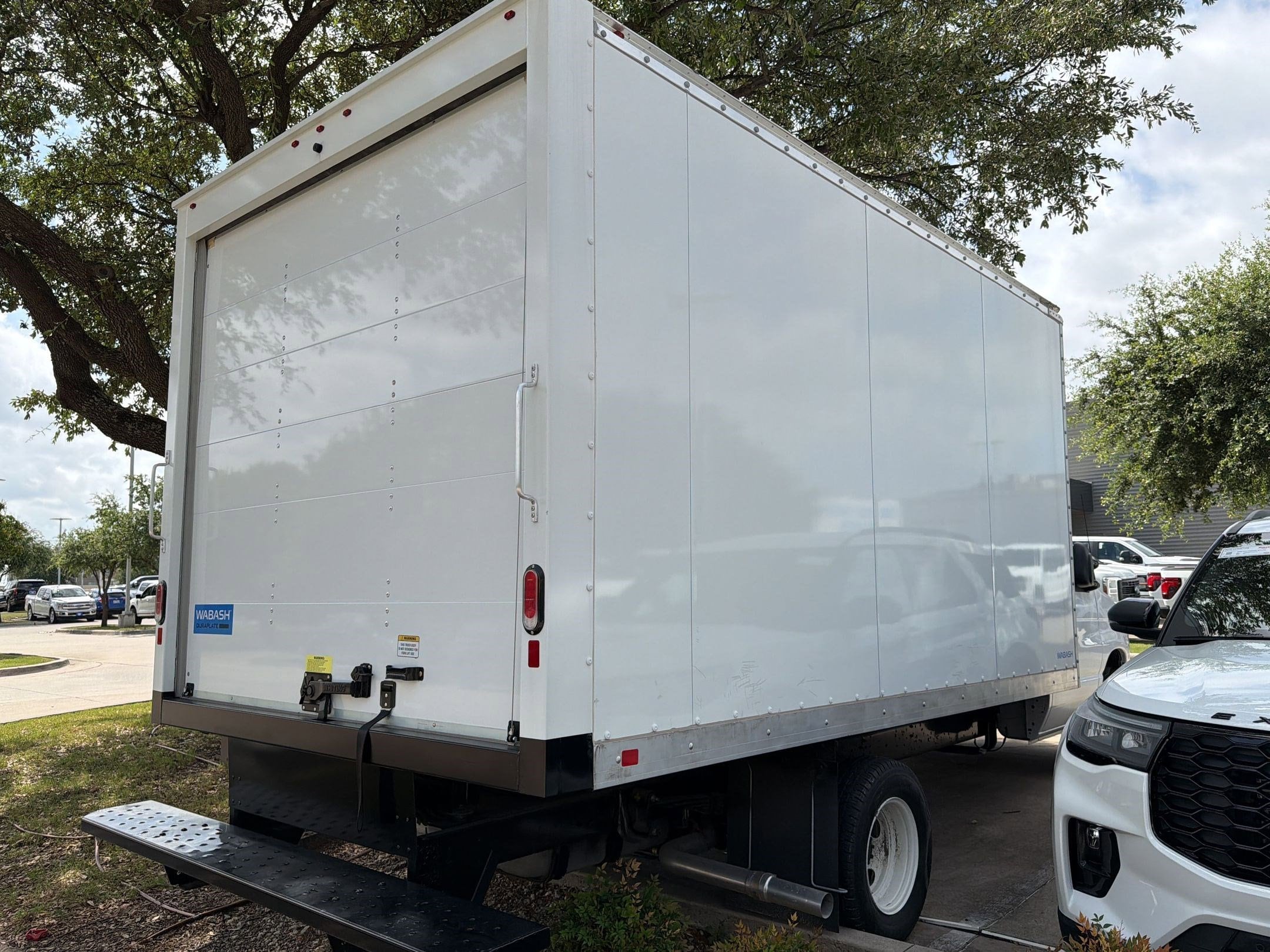 2025 Ford E-Series Cutaway Base - Photo 9
