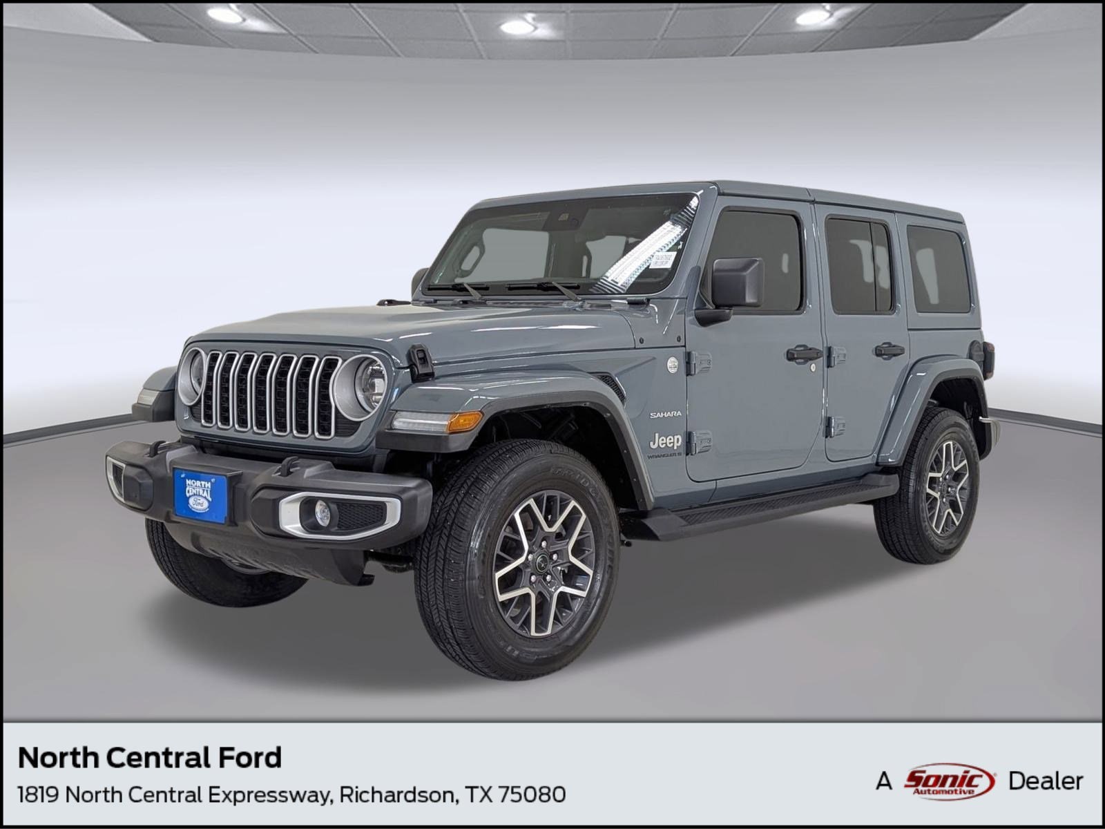 2024 Jeep Wrangler 4-Door Sahara's photo