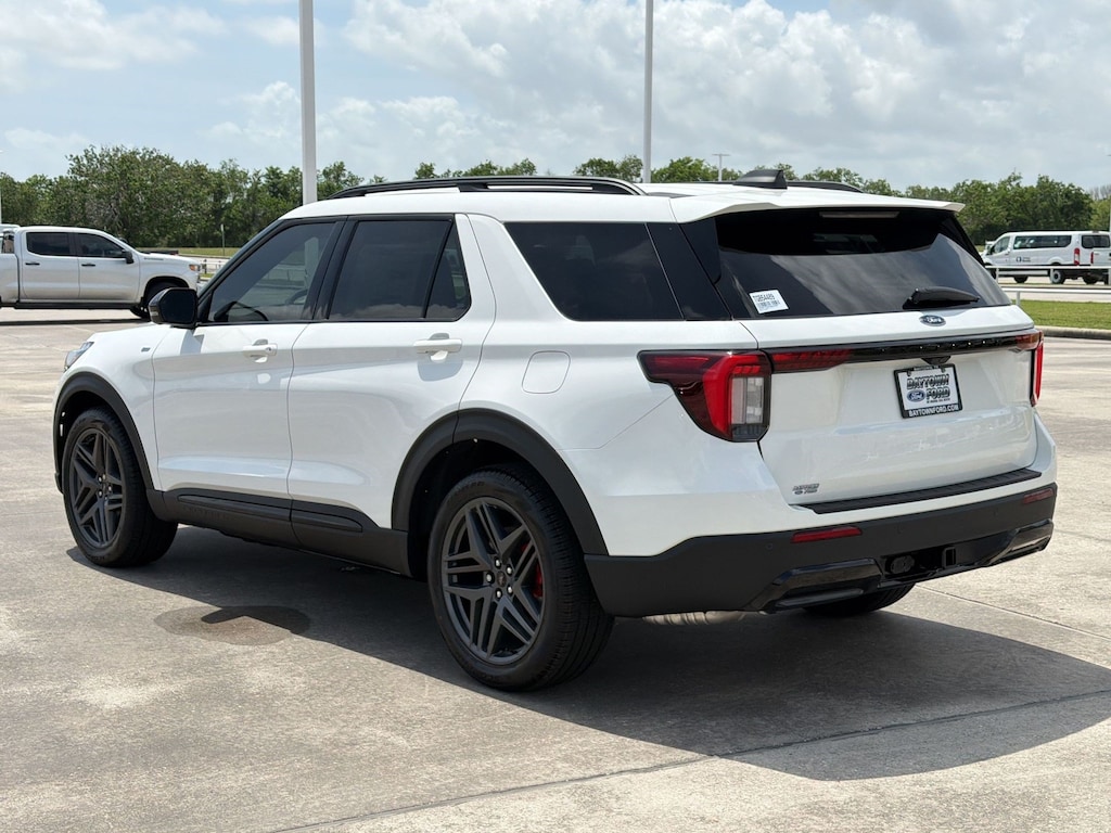 New 2026 Ford Explorer ST-Line SUV