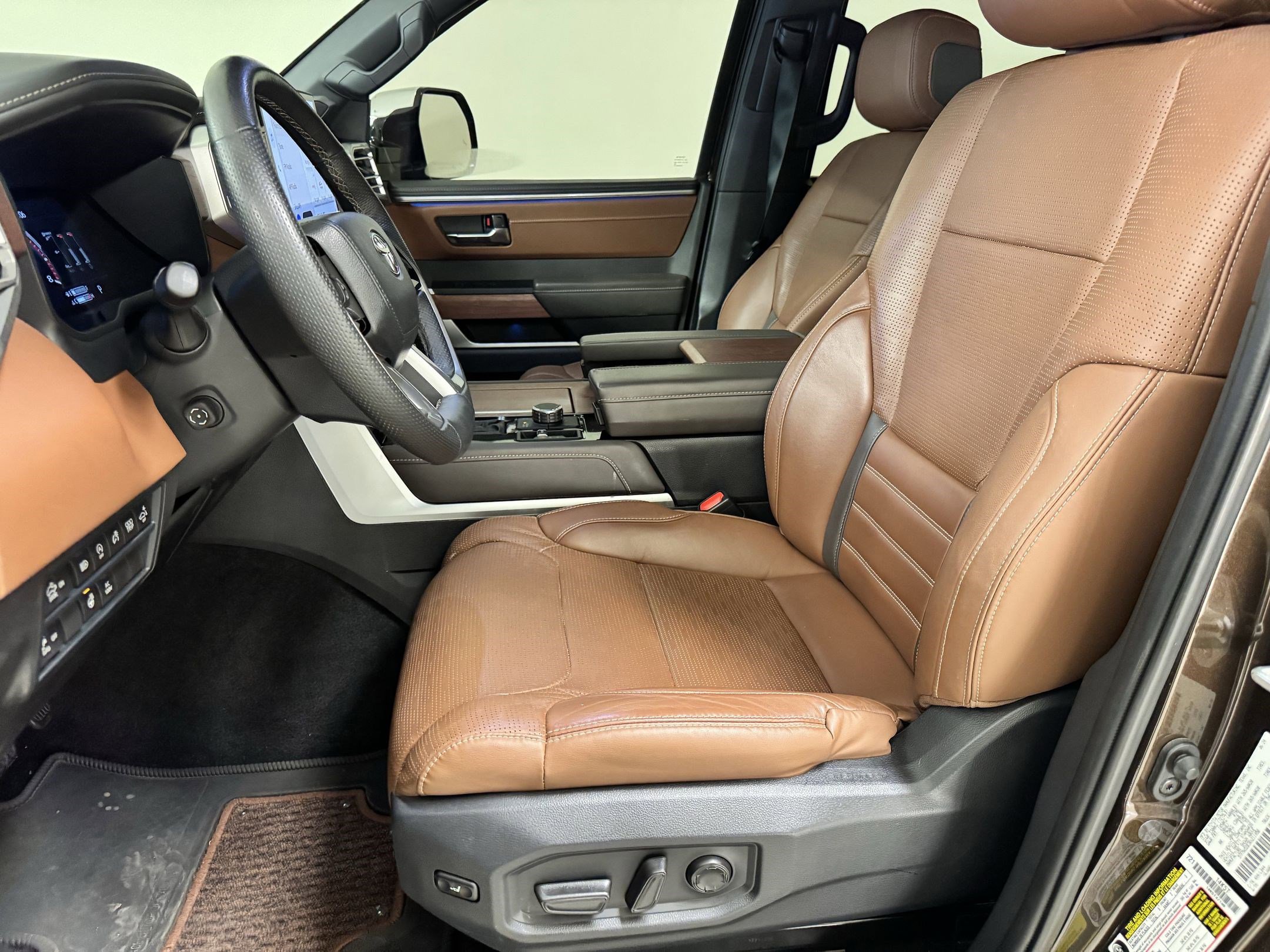 2024 Toyota Tundra 1794 Edition photo 3