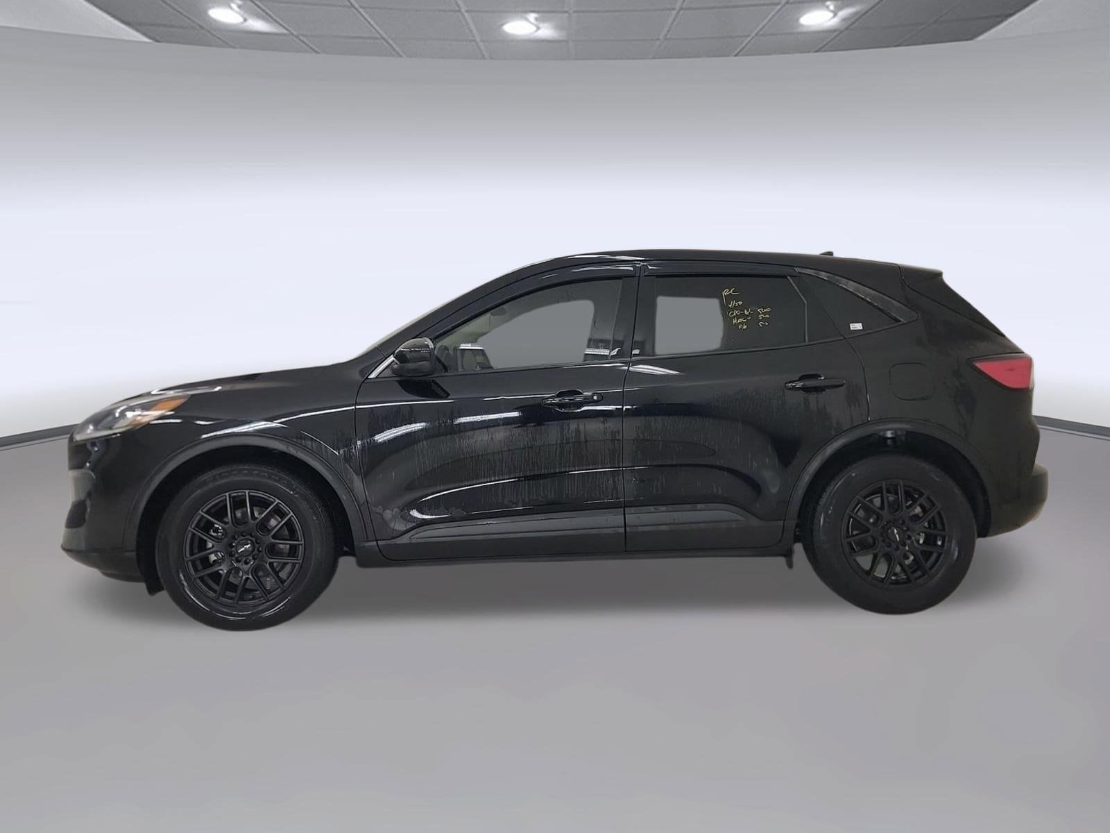 Used 2020 Ford Escape SE with VIN 1FMCU0G64LUC61734 for sale in Richardson, TX