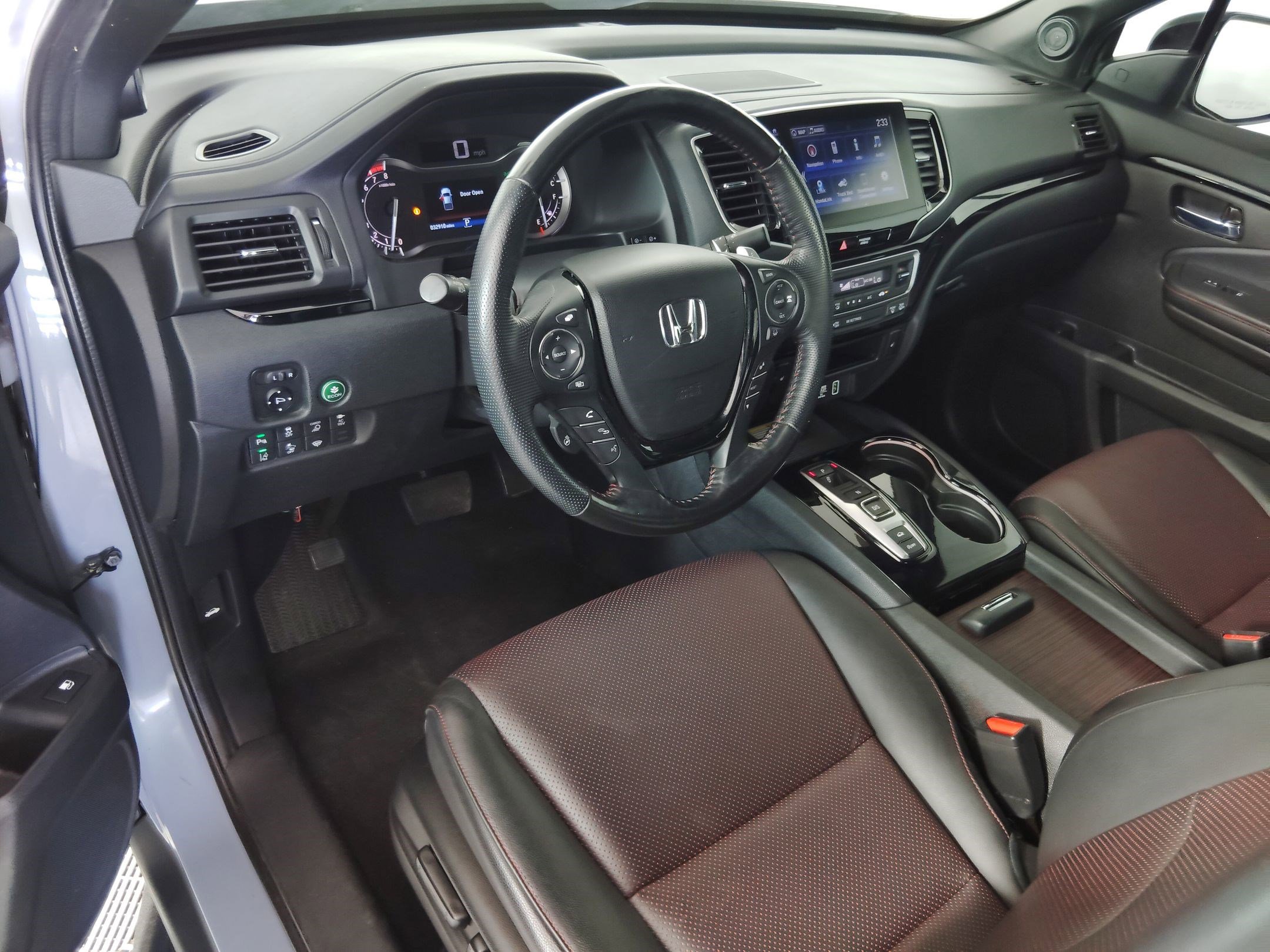2023 Honda Ridgeline Black Edition photo 4